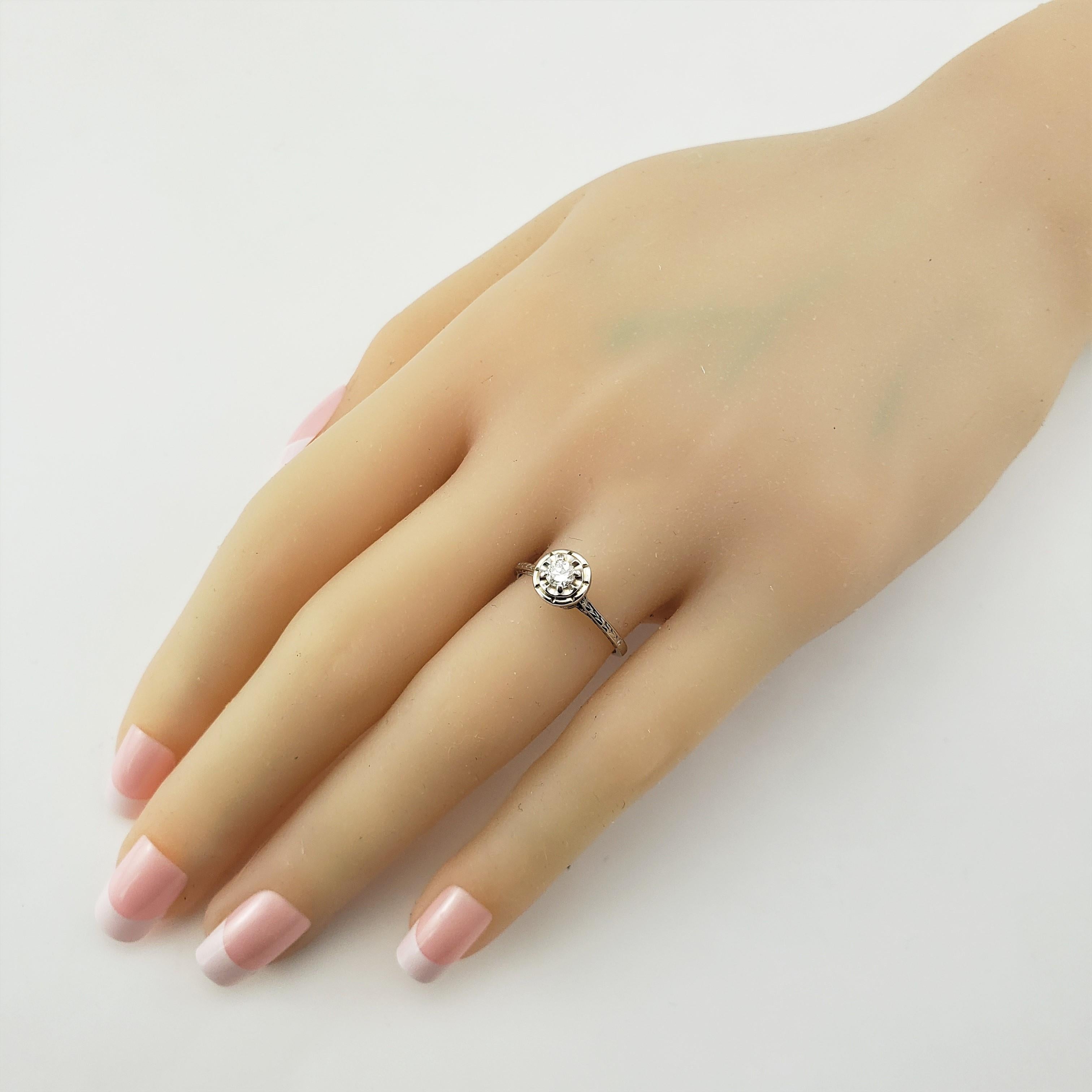18 Karat White Gold Filigree Diamond Engagement Ring For Sale 2