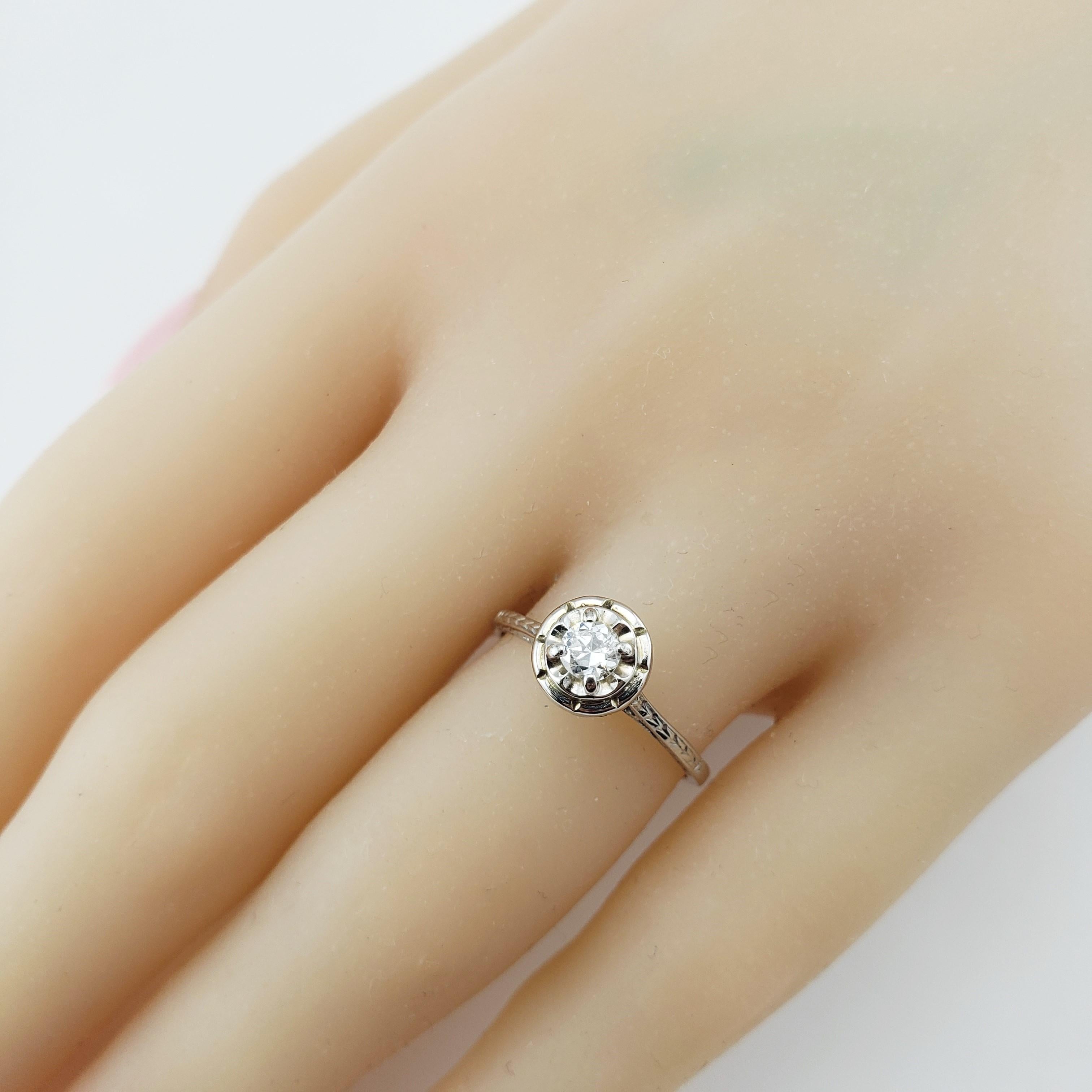 18 Karat White Gold Filigree Diamond Engagement Ring For Sale 3