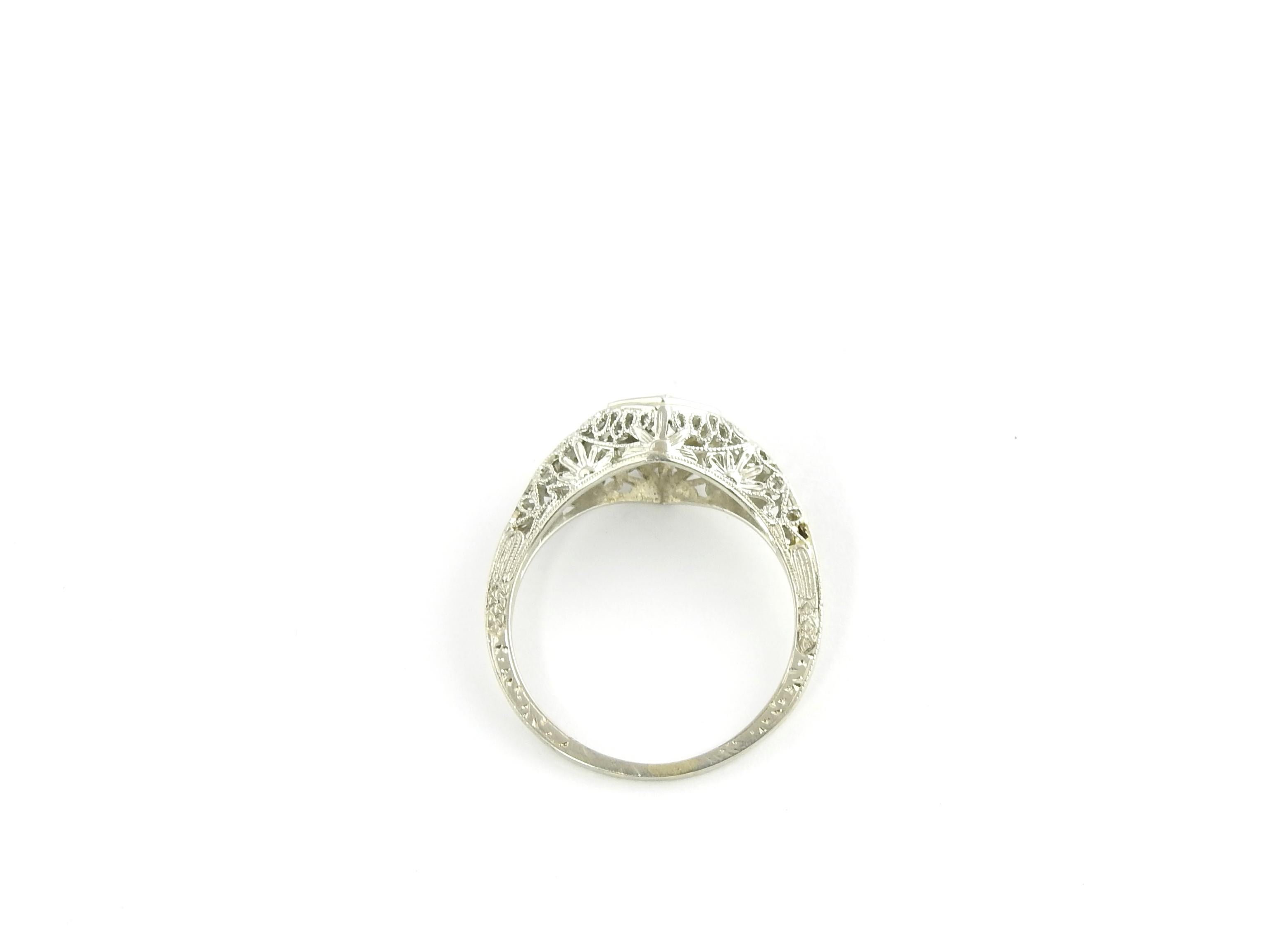 18 Karat White Gold Filigree Diamond Ring 1