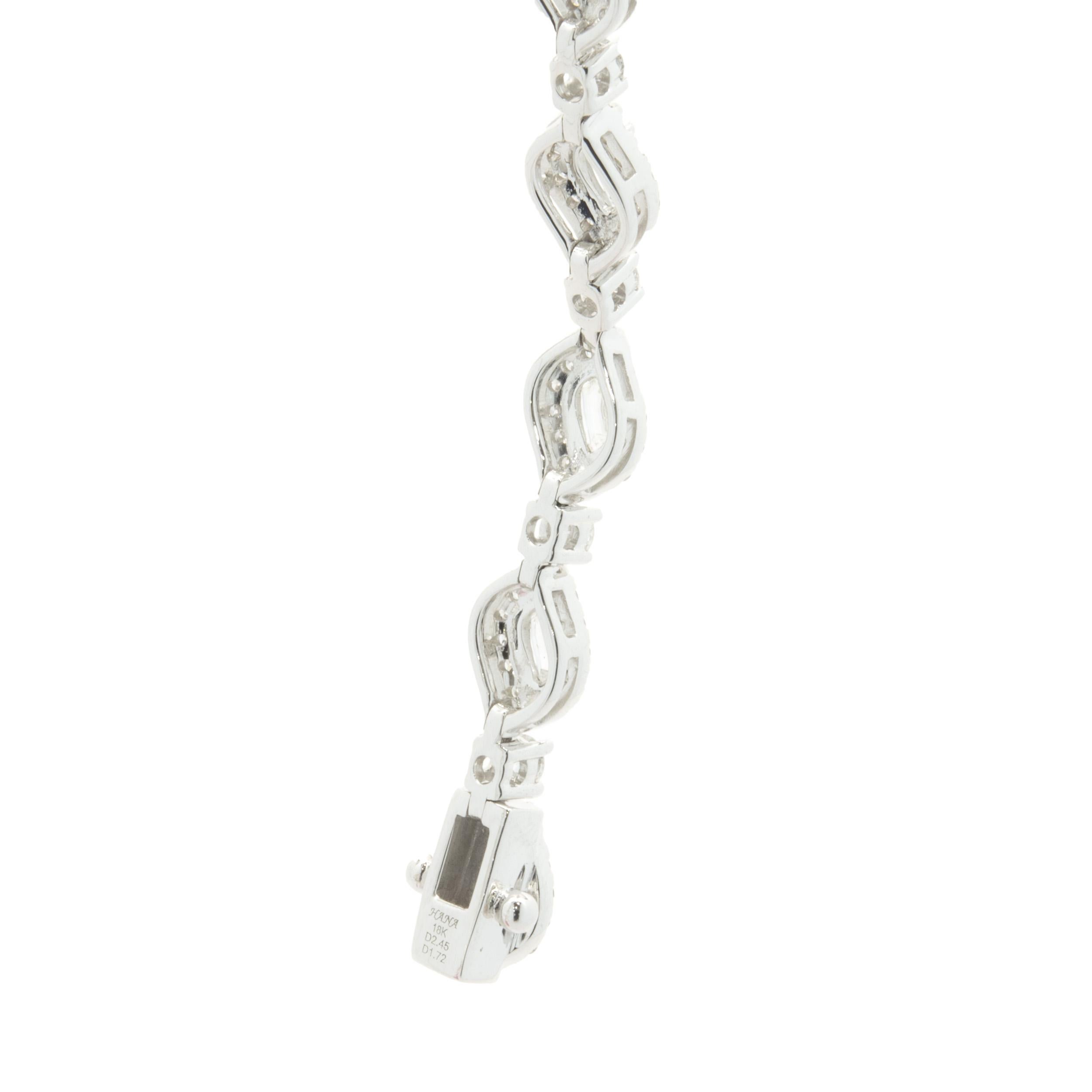 Bracciale in linea con diamanti taglio fiamma in oro bianco 18 carati In condizioni ottime in vendita a Scottsdale, AZ