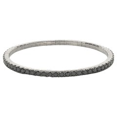 Bracelet jonc d'éternité souple en or blanc 18 carats avec diamants noirs