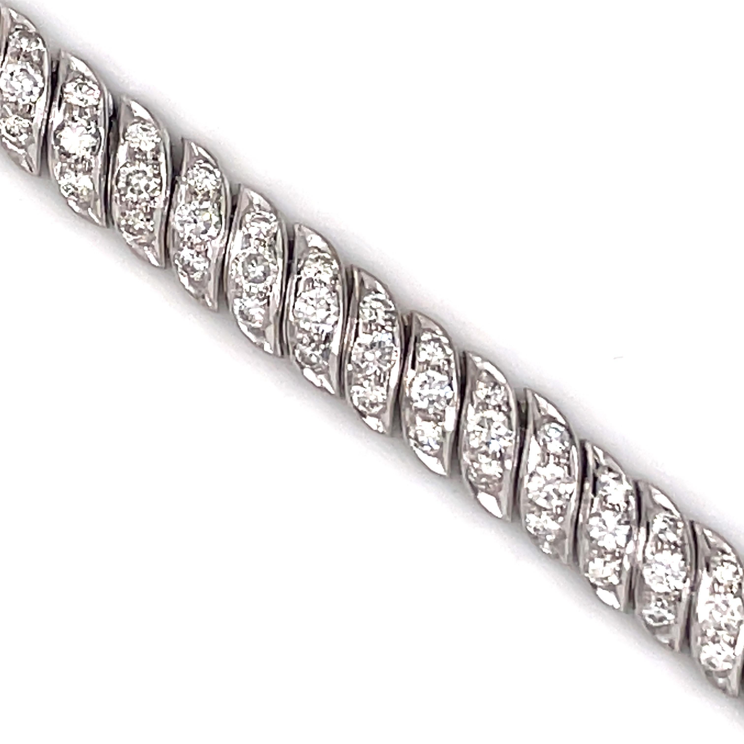 Contemporary 18 Karat White Gold Flexible Diamond Bracelet 3 Carats 14.3 Grams For Sale