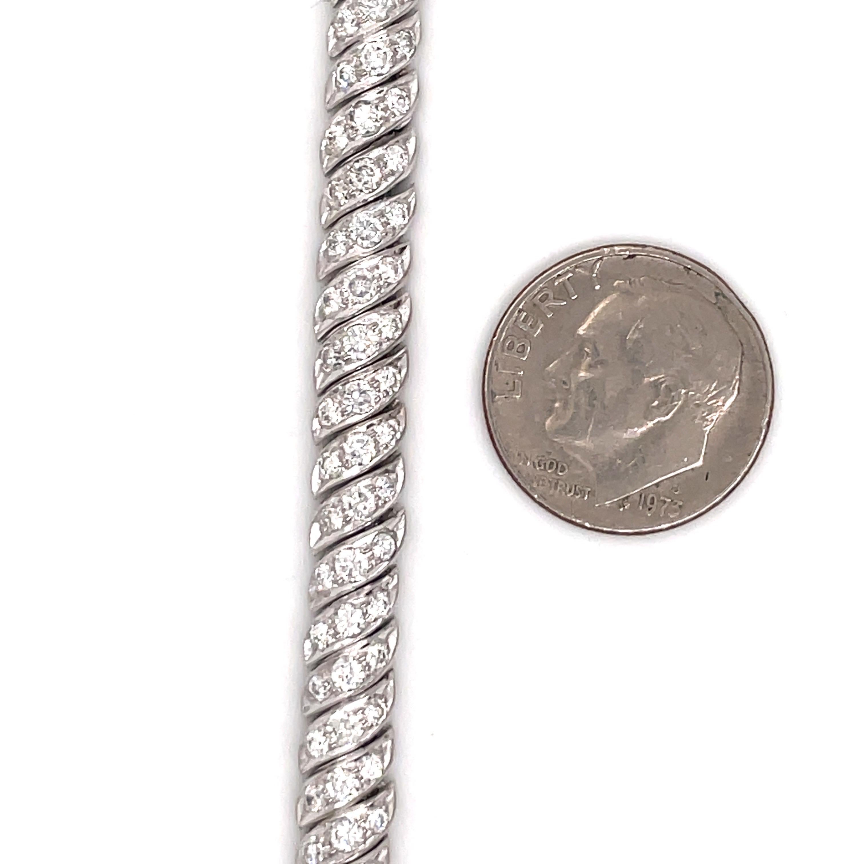 Round Cut 18 Karat White Gold Flexible Diamond Bracelet 3 Carats 14.3 Grams For Sale