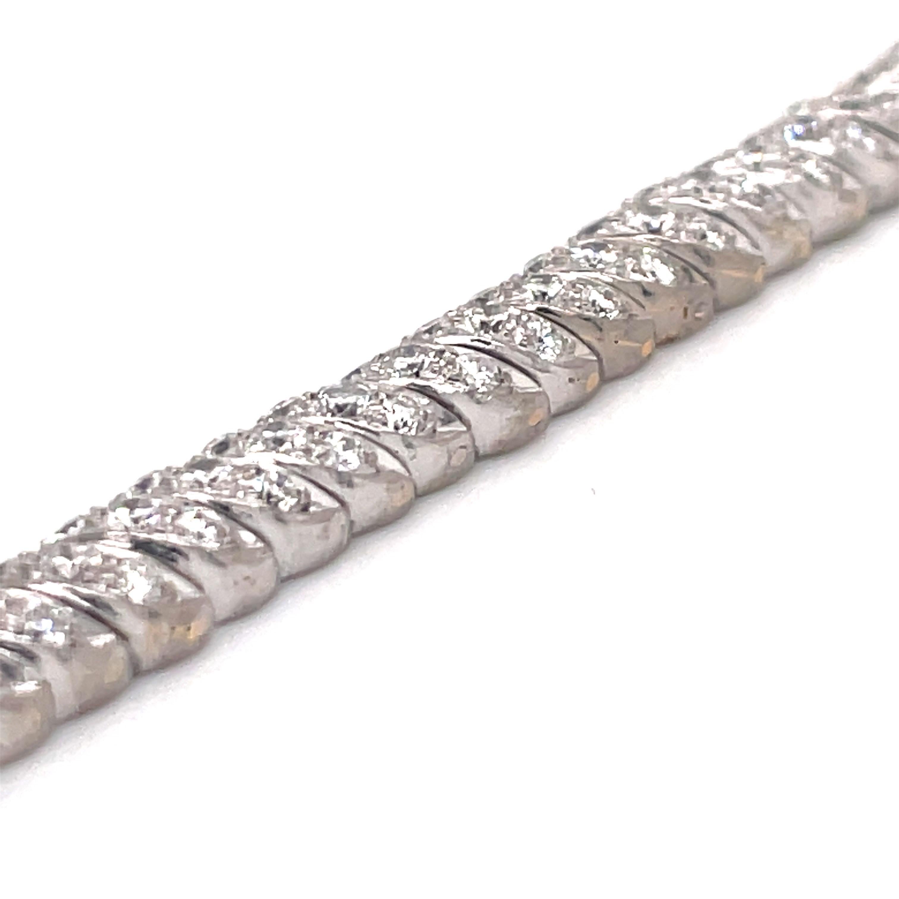 18 Karat White Gold Flexible Diamond Bracelet 3 Carats 14.3 Grams In Excellent Condition For Sale In New York, NY
