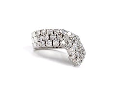 18 Karat White Gold Flexible Diamond V Style Ring