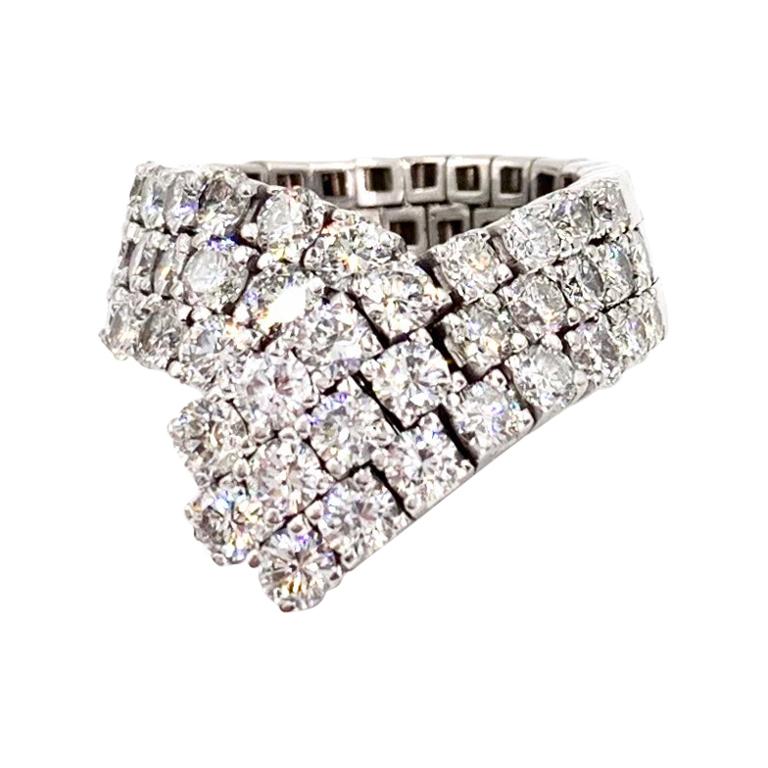 18 Karat White Gold Flexible Diamond V Style Ring For Sale