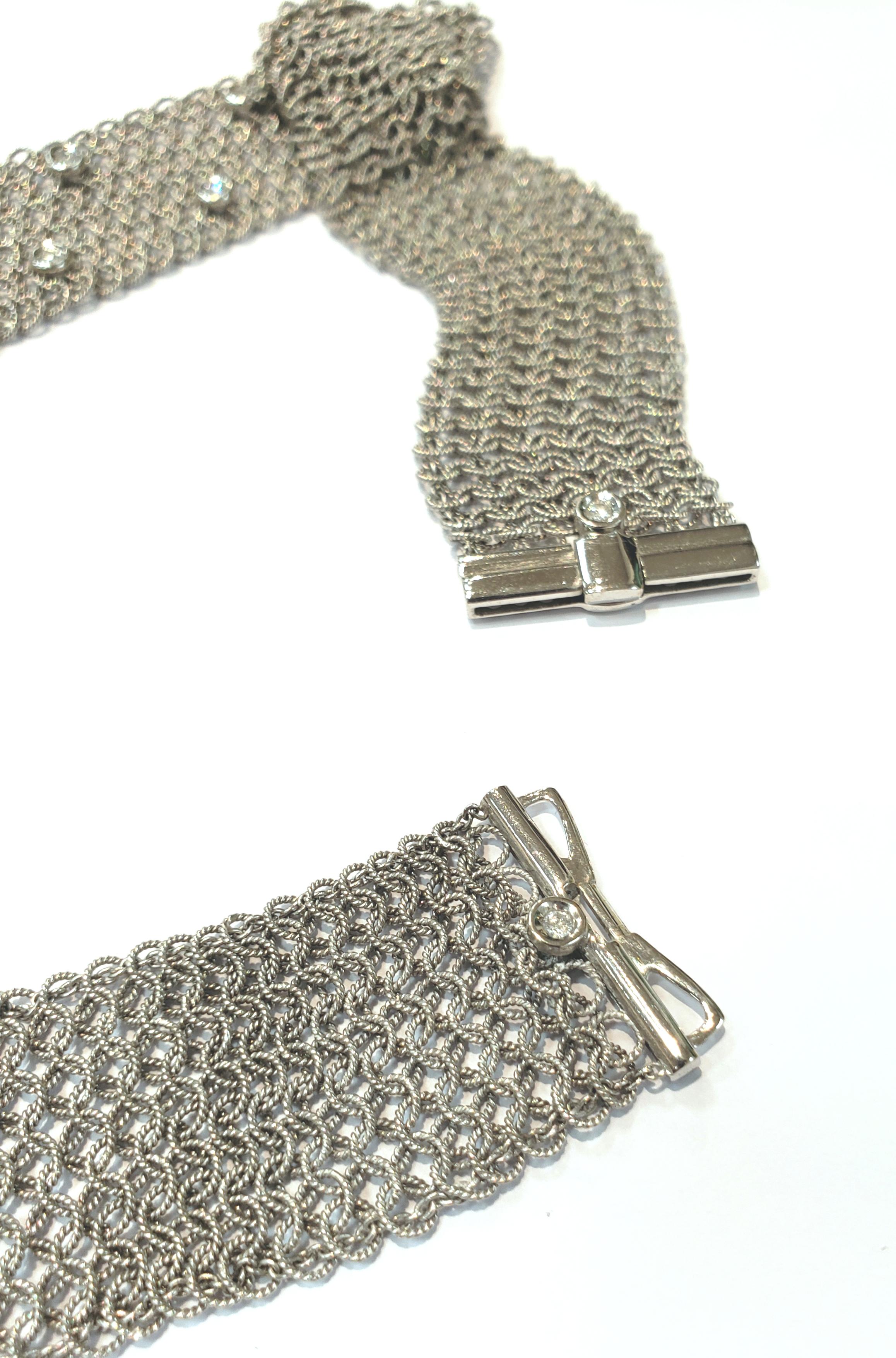 18 Karat White Gold Flexible Textured Choker Necklace with Bezel Set Diamonds For Sale 1