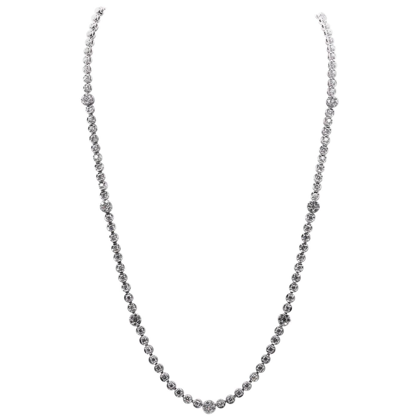 18 Karat White Gold Floral Diamond Cluster Necklace