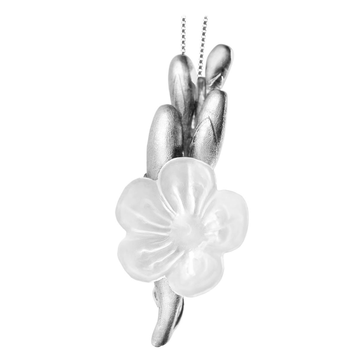 Collier pendentif en or blanc 18 carats avec fleur de freesia botanique et quartz