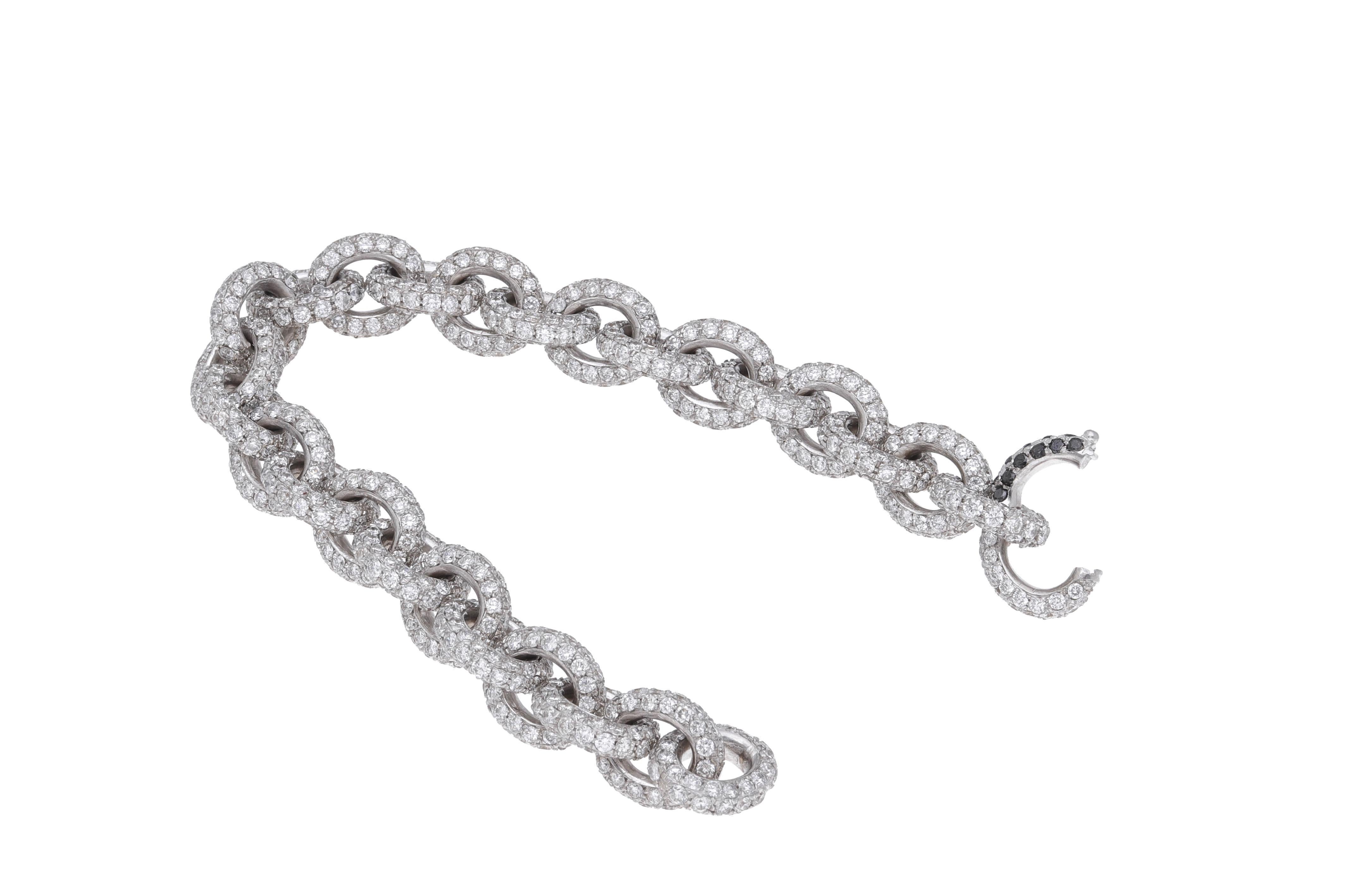 Bracelet à chaîne en or blanc 18 carats avec pavé de diamants Neuf - En vente à Rome, IT