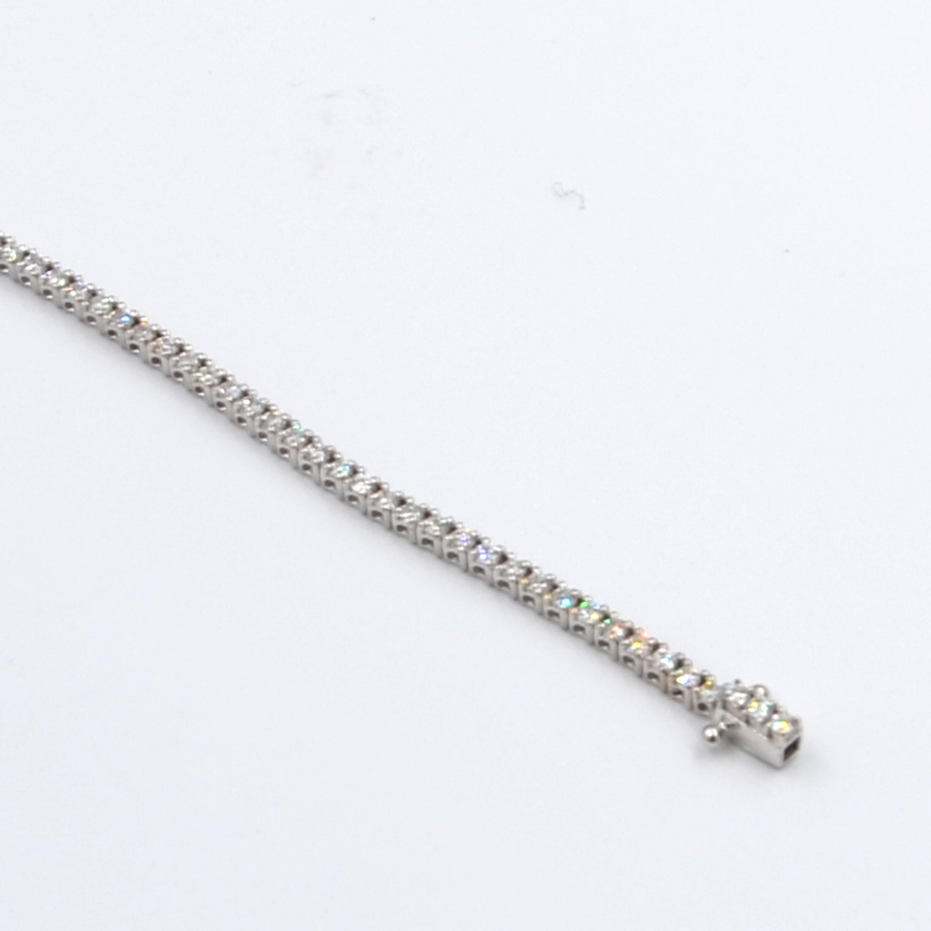 Modern 18 Karat White Gold Garavelli Diamond Bracelet