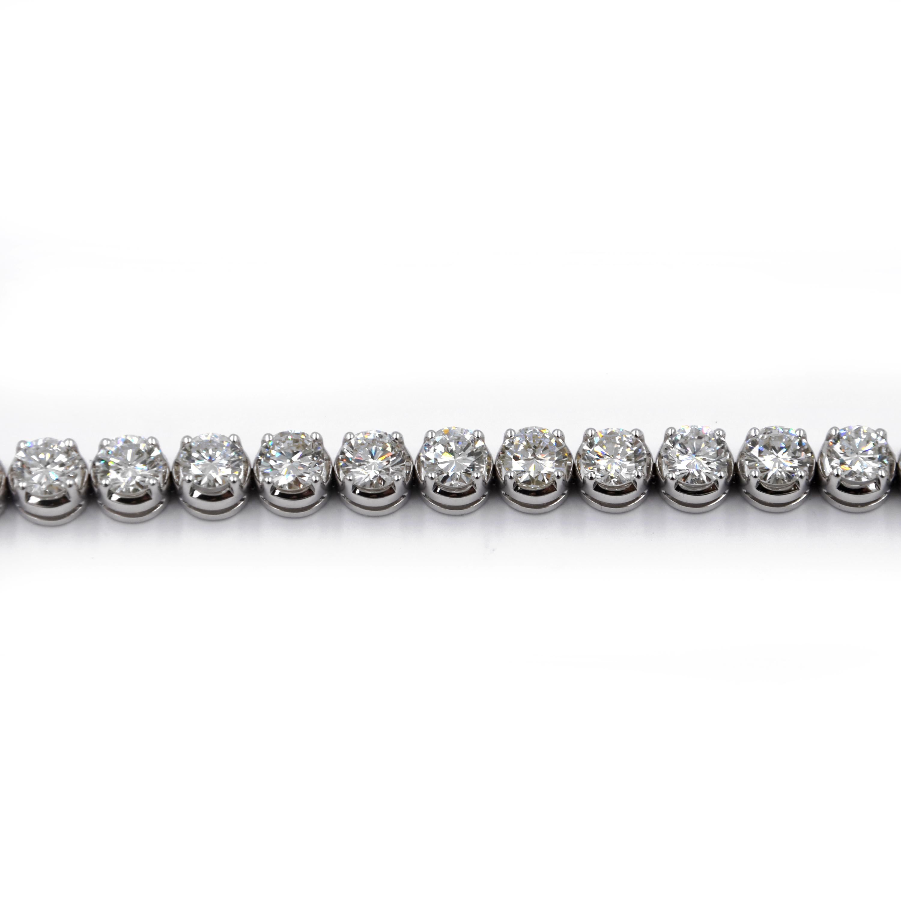 bRACELET TENNIS EN OR BLANC 18KT GARAVELLI DIAMANT 
Ce magnifique bracelet est fabriqué à la main en Italie et a été réalisé pour célébrer les 100 ans de notre entreprise
Il comporte 27 diamants de couleur  Clarté I-J-K VVS-VS     Certificat IGI