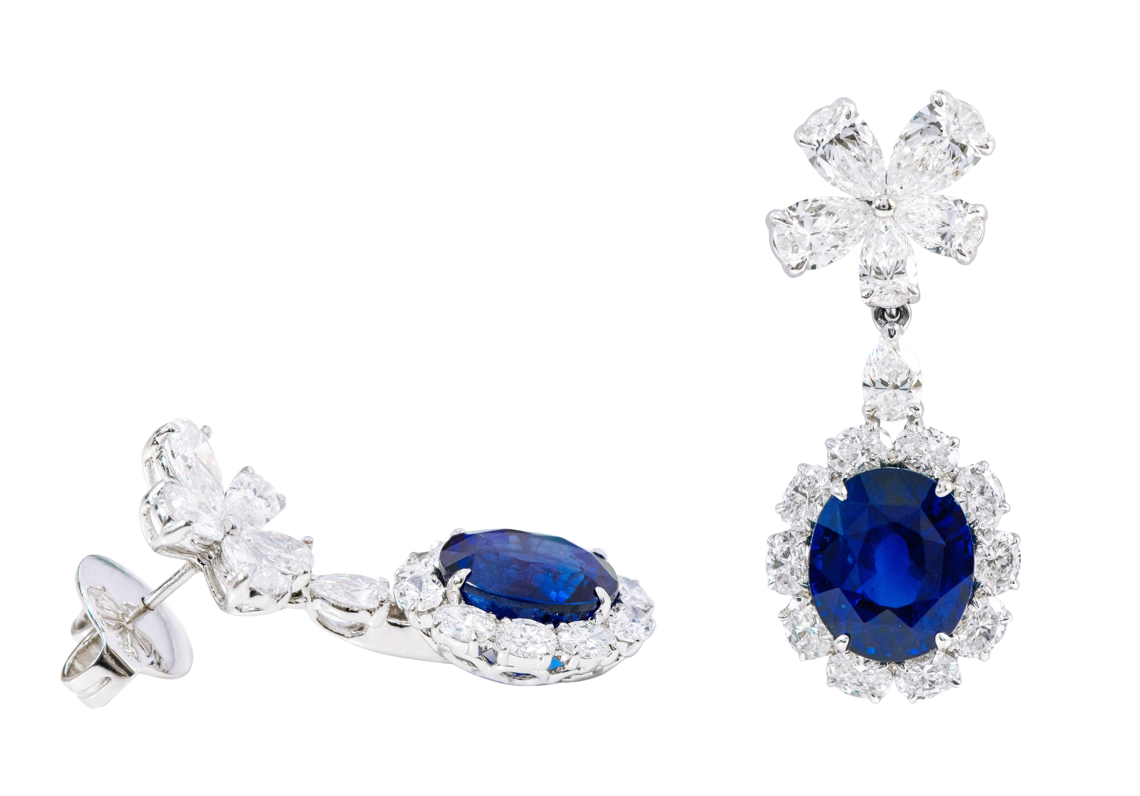 Modern 18 Karat White Gold GIA Certified 14.37 Carats Sapphire and Diamond Drop Earring For Sale
