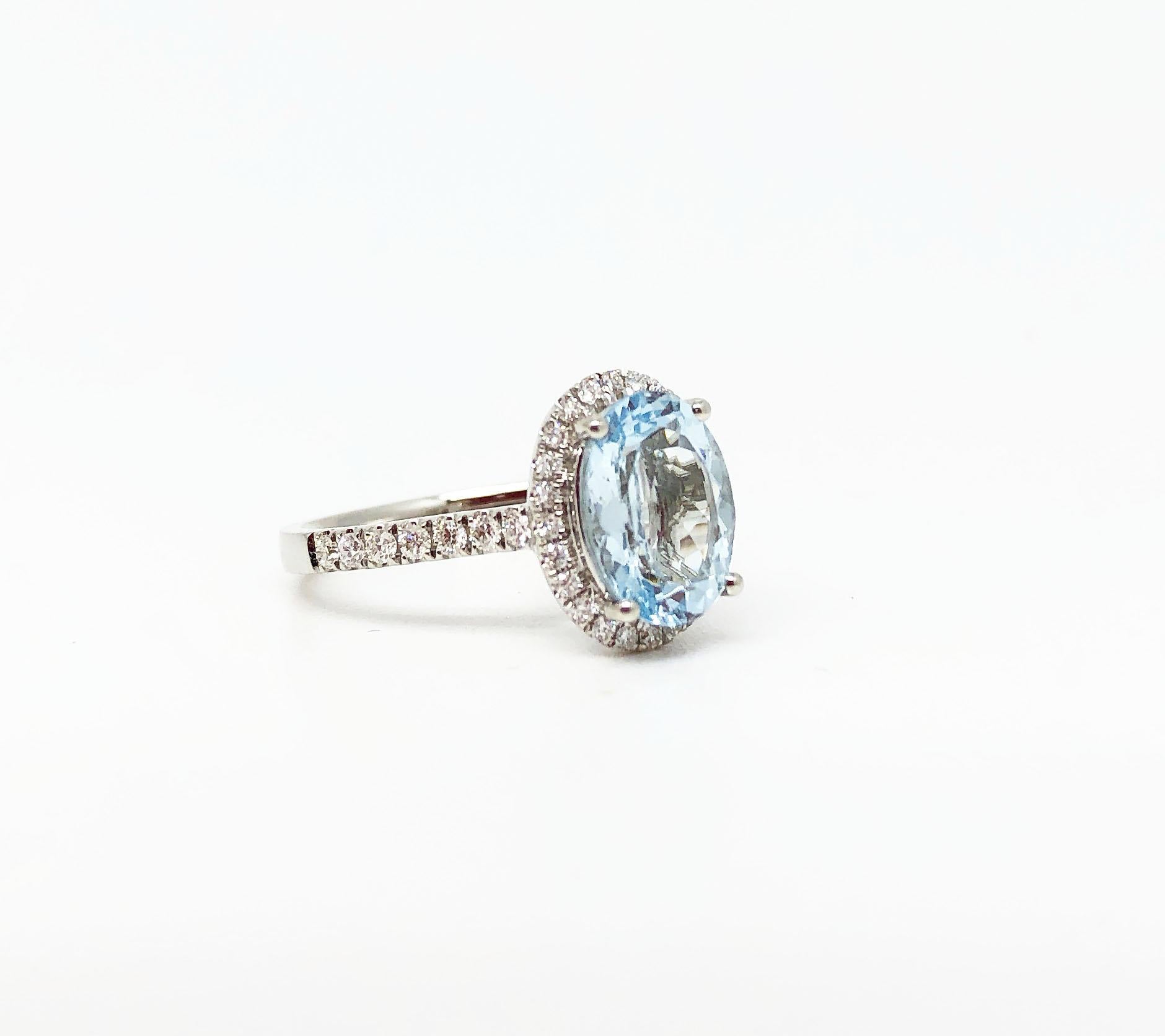 Oval Cut 18 Karat White Gold GILIN Aquamarine and Diamond Engagement Ring