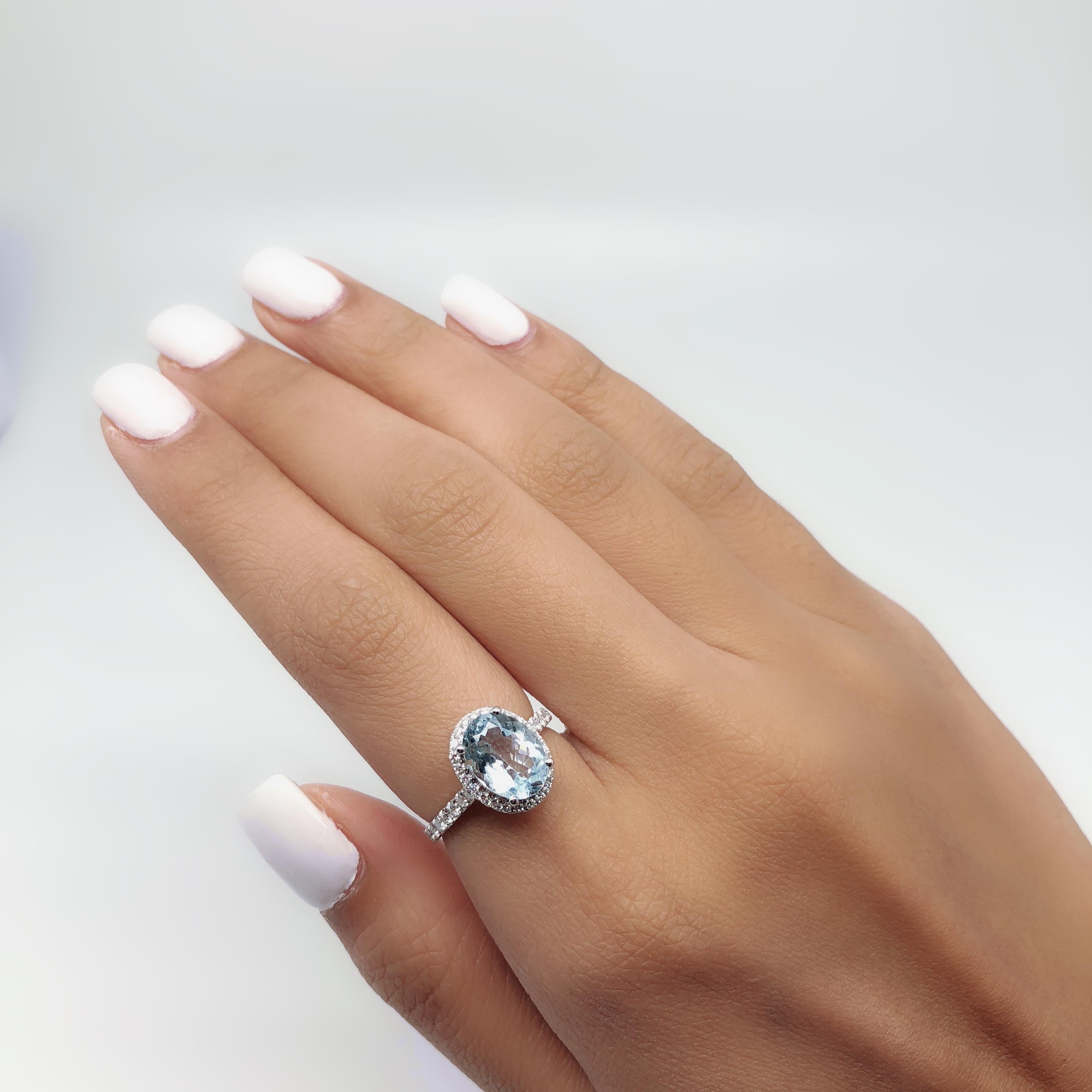Women's 18 Karat White Gold GILIN Aquamarine and Diamond Engagement Ring