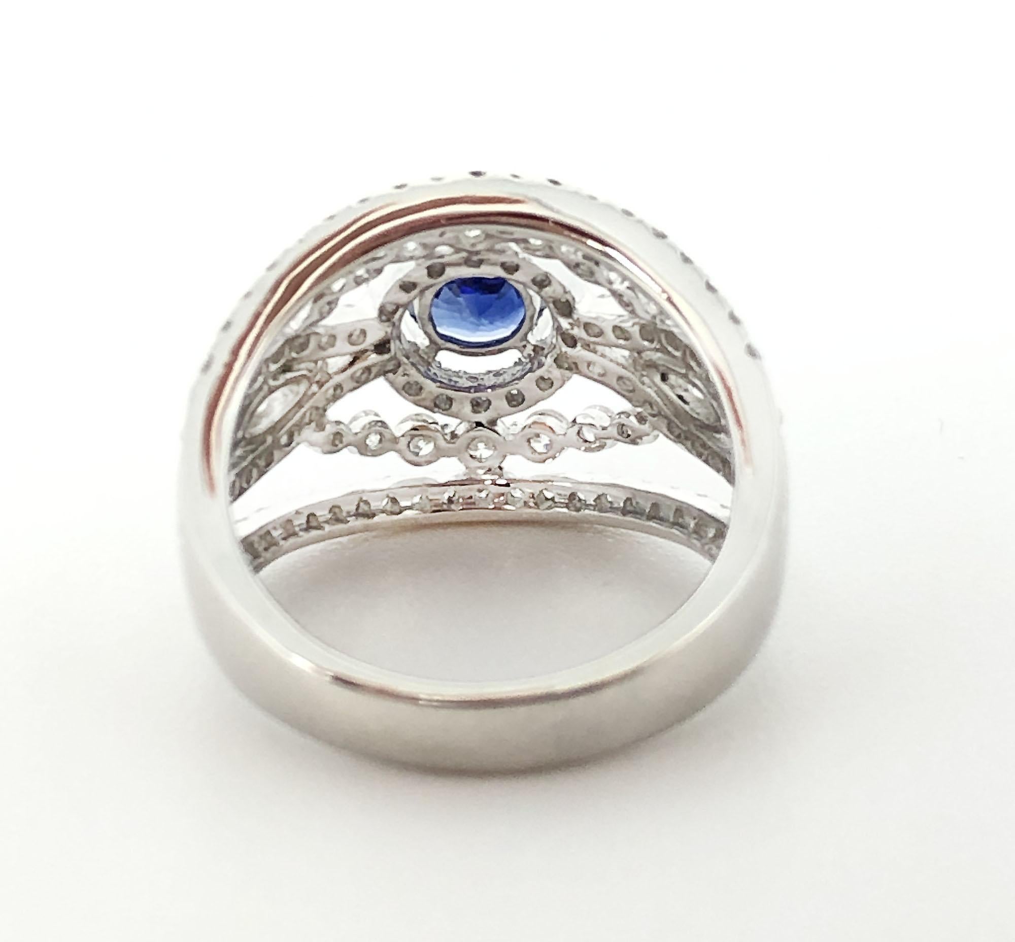  Gold Gilin Blue Sapphire Diamond cocktail+ Ring In New Condition For Sale In Central, HK