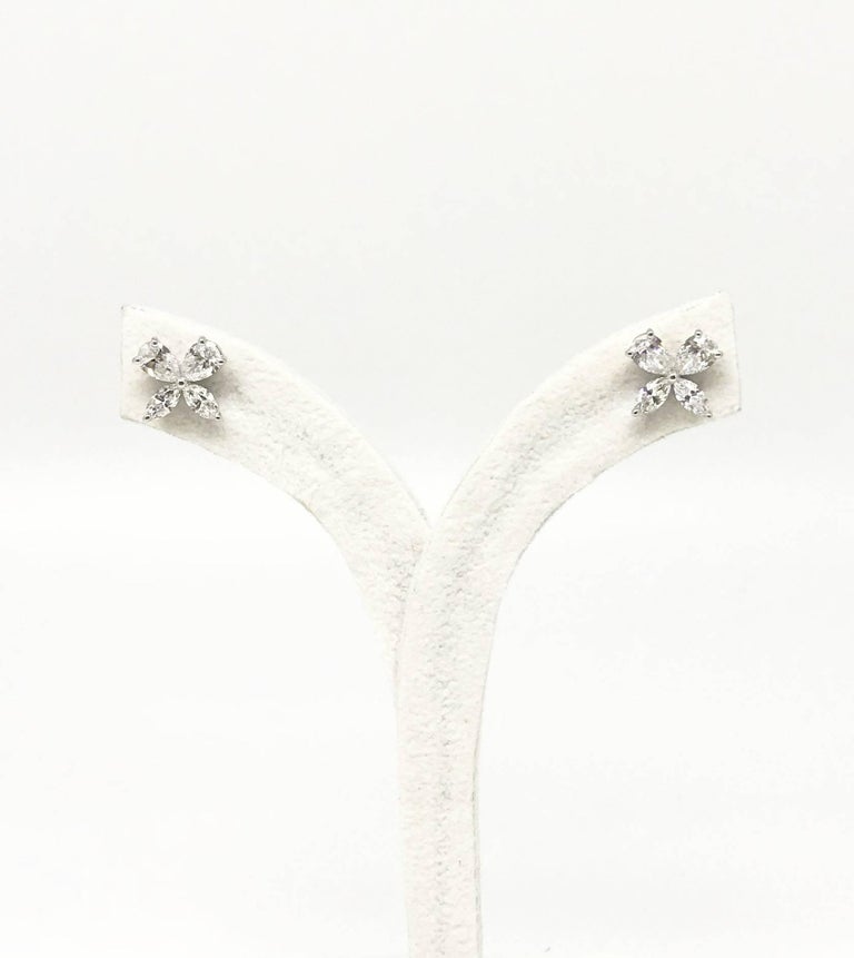 18 Karat White Gold Gilin Butterfly Diamond Stud Earrings at 1stDibs