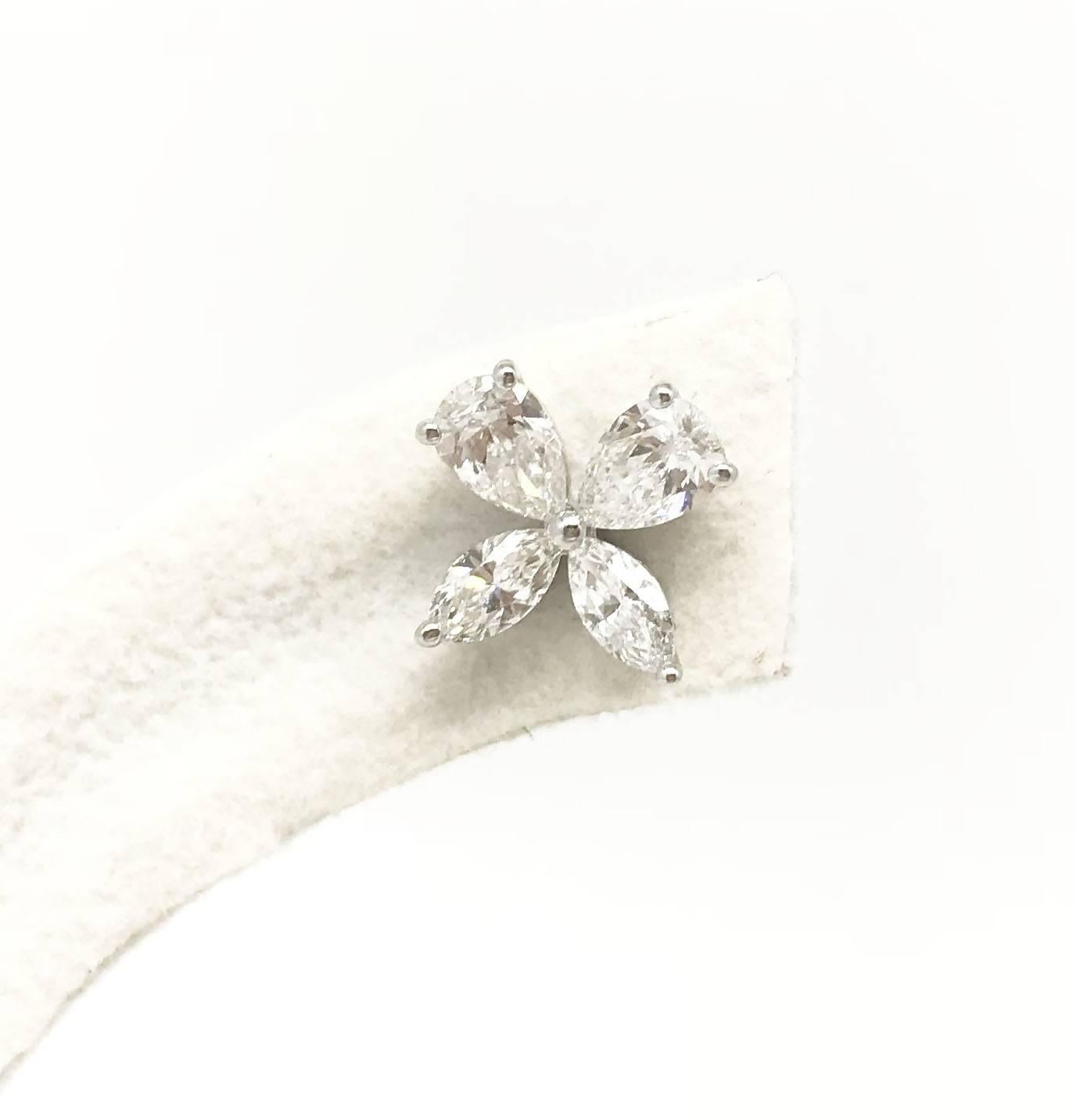 Women's 18 Karat White Gold  Gilin Butterfly Diamond Stud Earrings