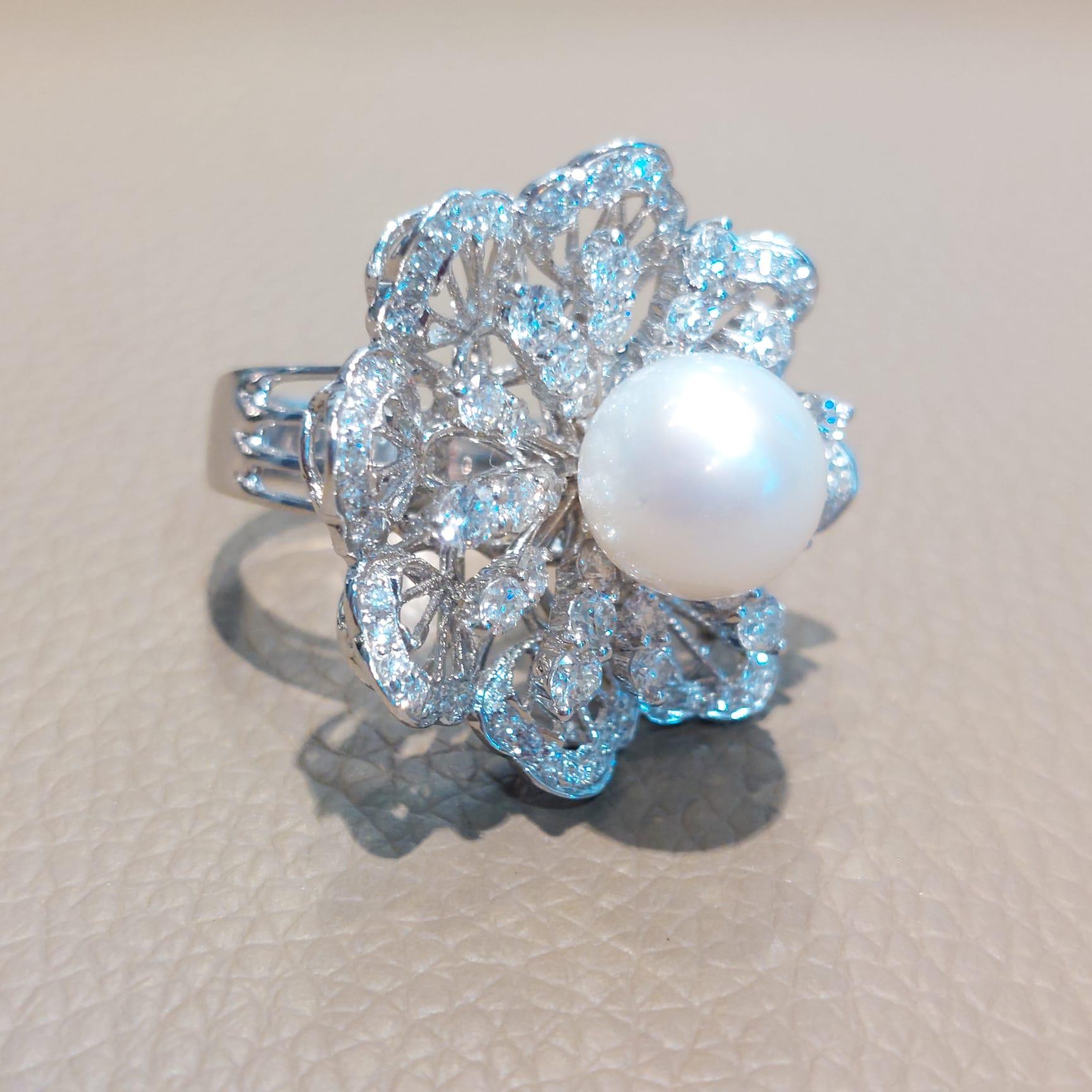 18 Karat White Gold Gilin Southsea Pearl and Diamond Cocktail Ring For Sale 6