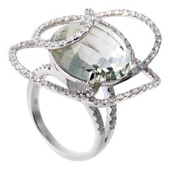 18 Karat White Gold Green Amethyst and Swirled Diamonds Ring