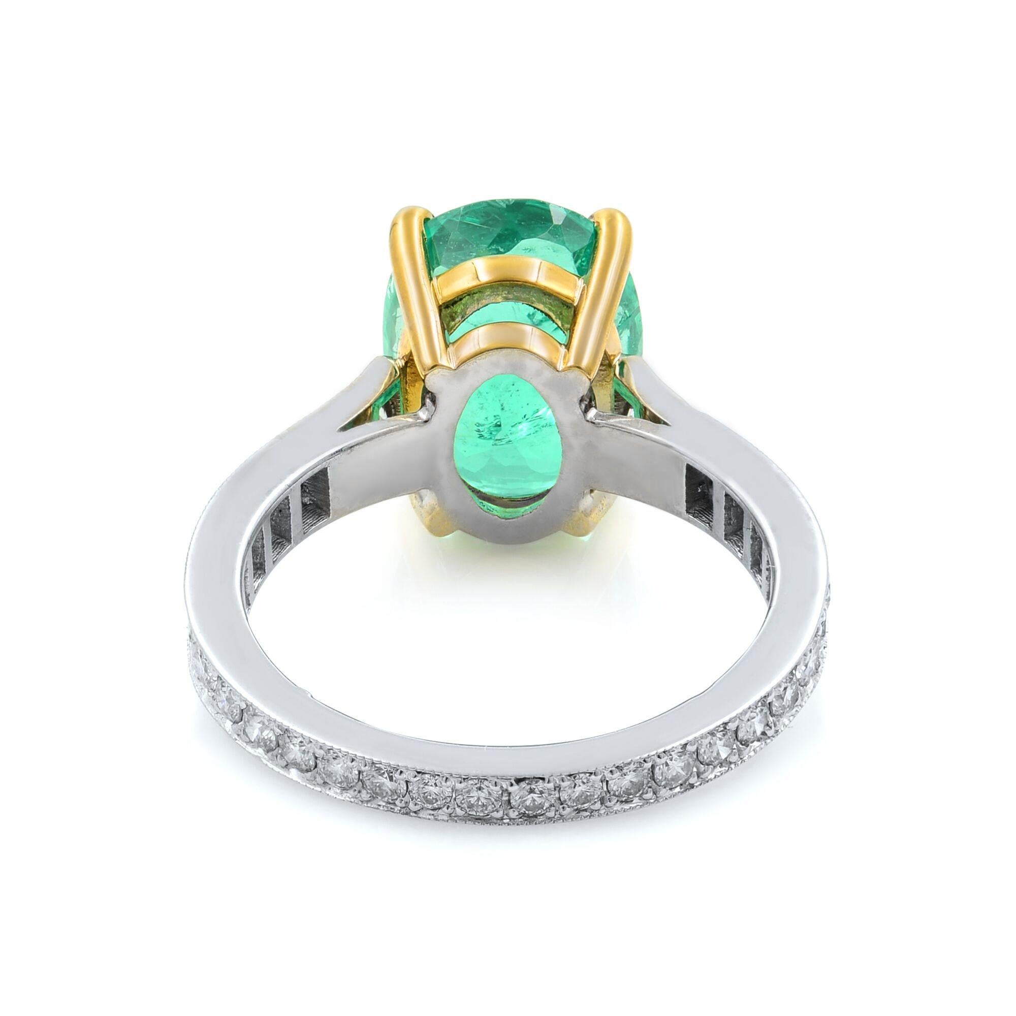 Rachel Koen Grüner Smaragd und Diamant Verlobungsring 18k Gold Größe 4,5 (Ovalschliff) im Angebot