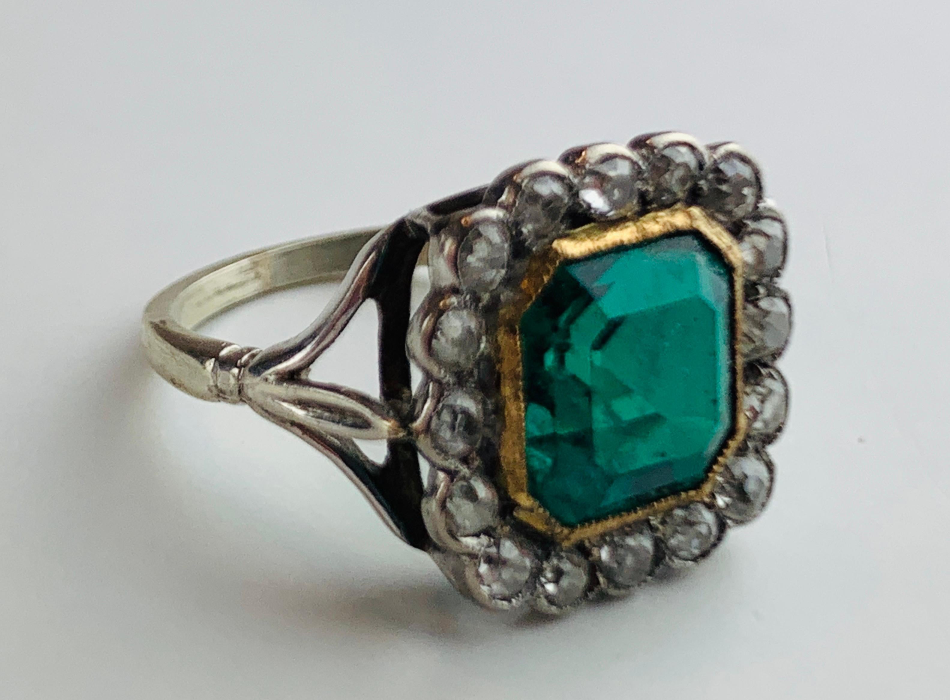 Brilliant Cut 18 Karat White Gold, Green Emerald and Diamond Ring For Sale