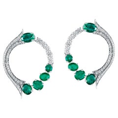 18 Karat White Gold Green Emerald White Diamond Hoop Earrings