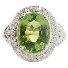 18 Karat White Gold Green Tourmaline and Diamond Oval Cocktail Ring