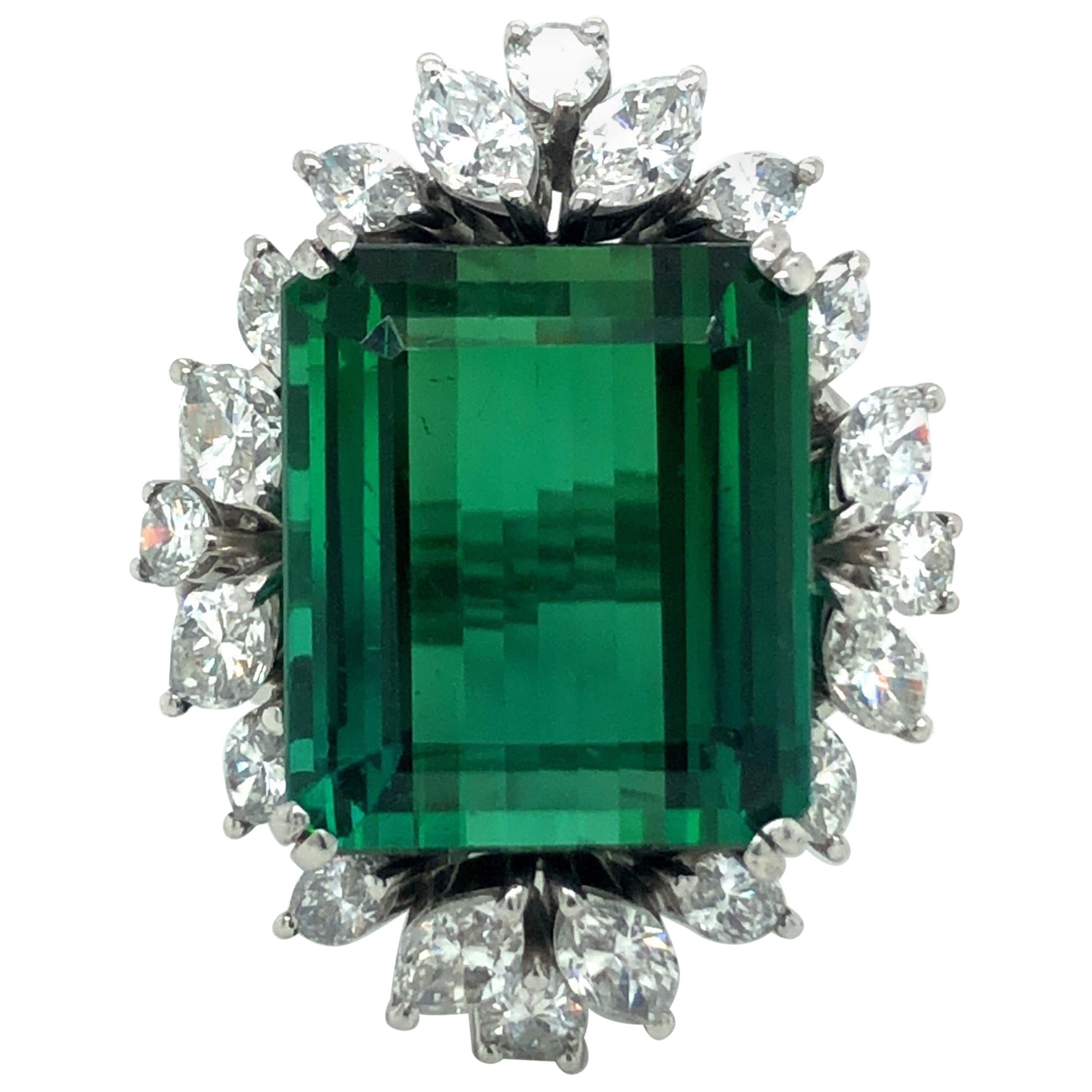 18 Karat White Gold Green Tourmaline Diamond Cocktail Ring