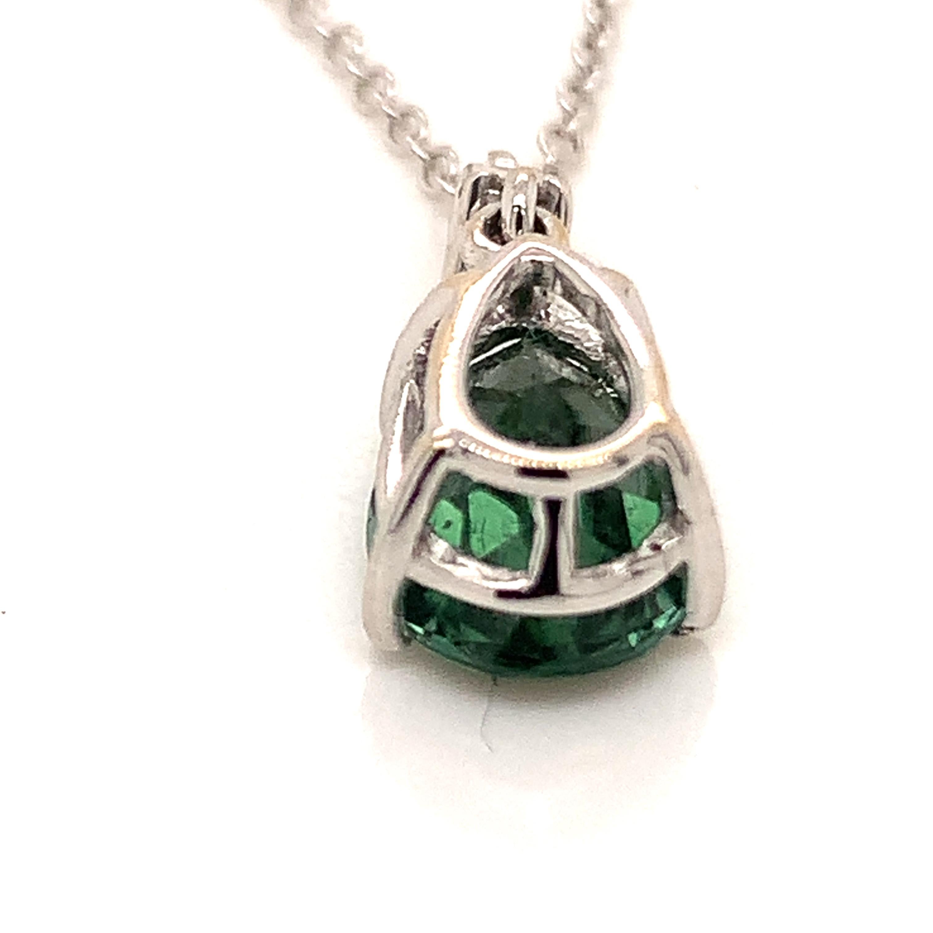 Garavelli Pendentif en or blanc 18 carats et tourmaline verte avec chaîne 1