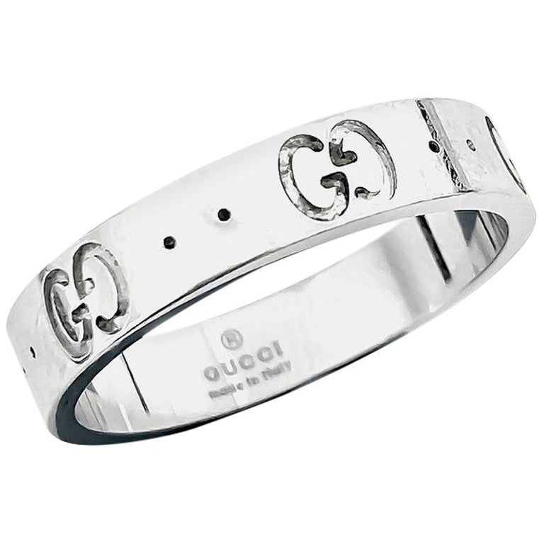 18 Karat White Gold Gucci Icon Band Made in Italy For Sale at 1stDibs |  gucci diamond watch