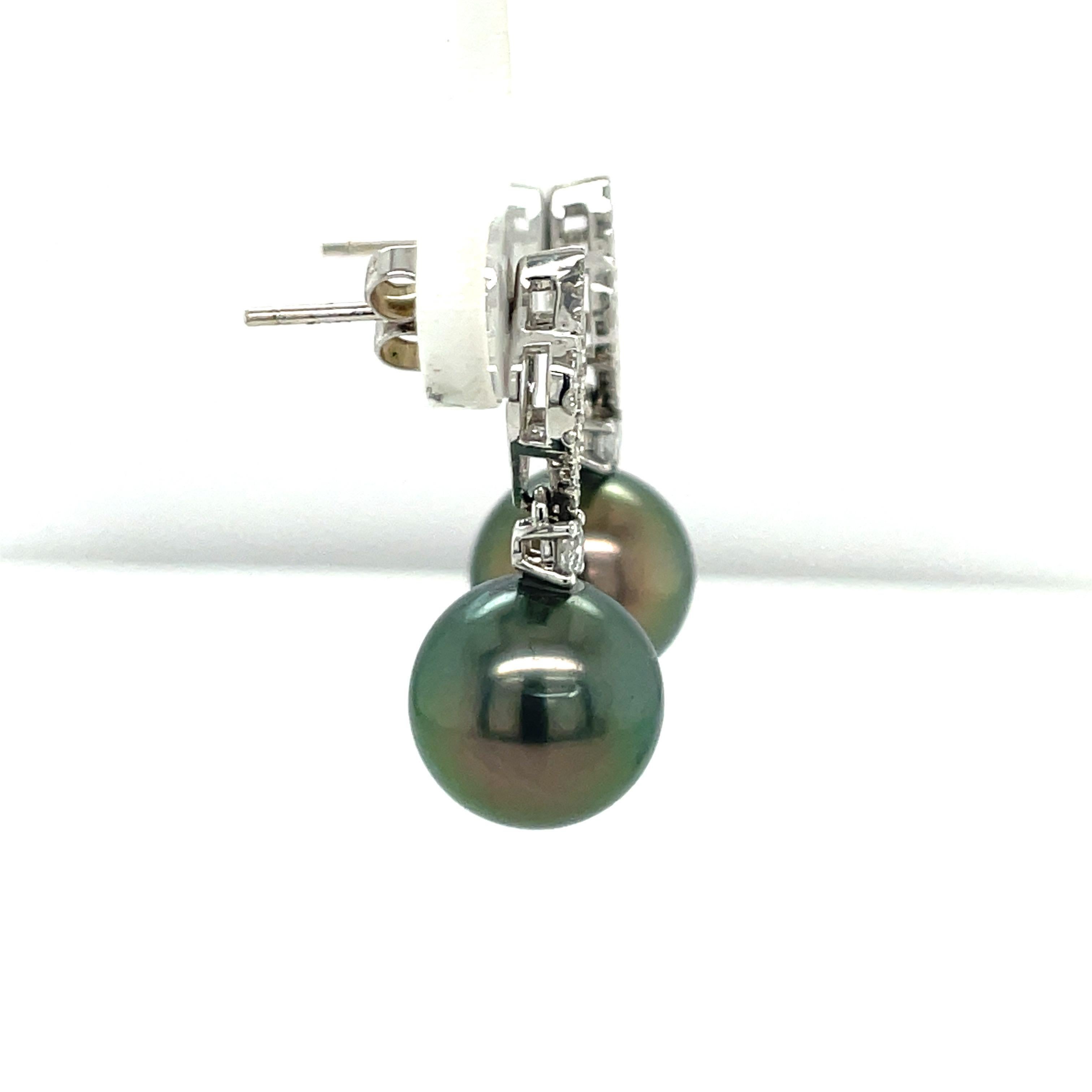 18 Karat White Gold Heart Tahitian Pearl Drop Earrings 0.38 Carats For Sale 2