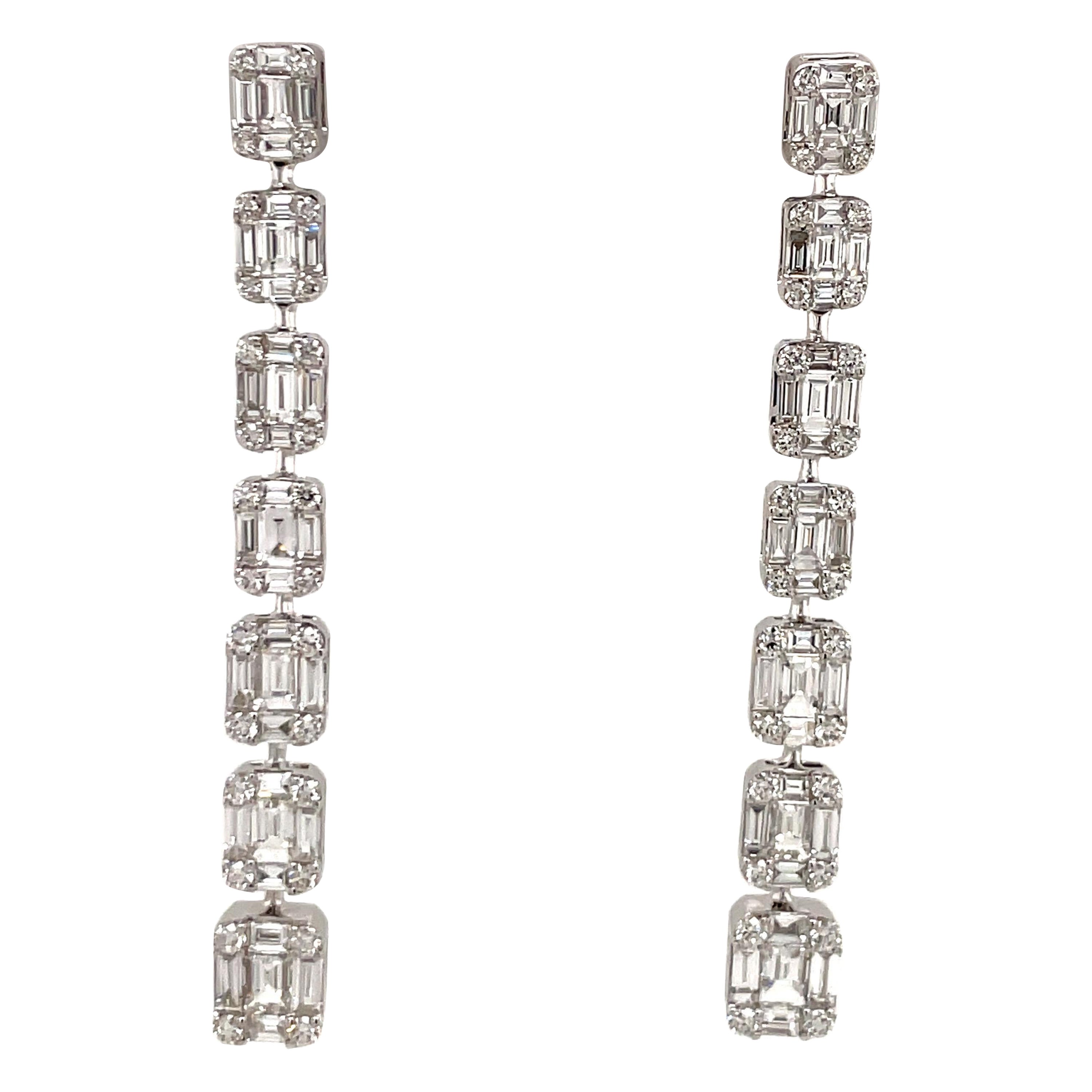 18 Karat Weißgold Illusion gesetzte Diamant-Tropfen-Ohrringe 3,27 Karat 9,8 Gramm