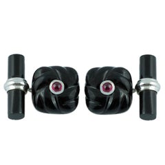 18 Karat White Gold in Onyx and Rubies Cufflinks