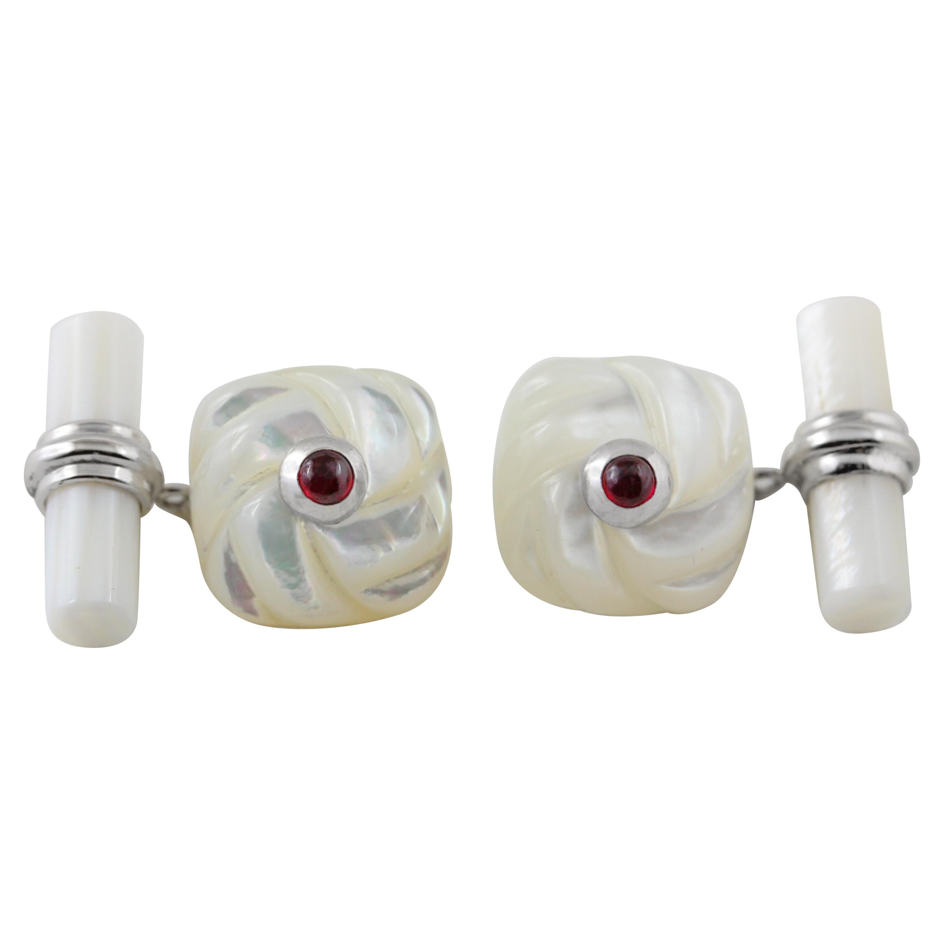 18 Karat White Gold Interwoven Square Mother of Pearl Agate Rubies Cufflinks For Sale