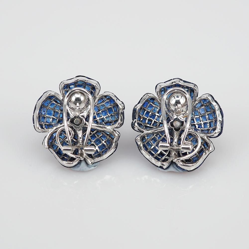 Square Cut 18 Carat White Gold Invisible Sapphire and Diamond Flower For Sale