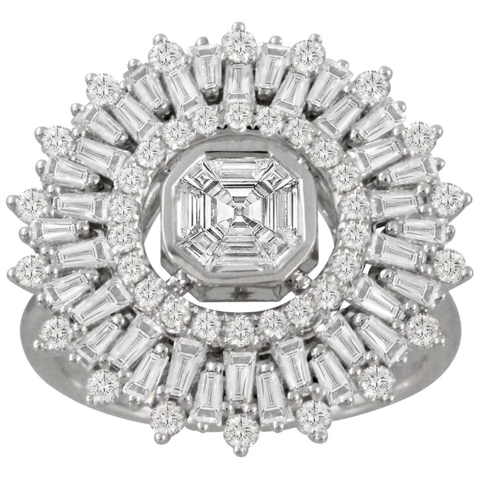 18K Gold Art-Deco Invisible-Set Baguette Emerald Diamond Ring with ...