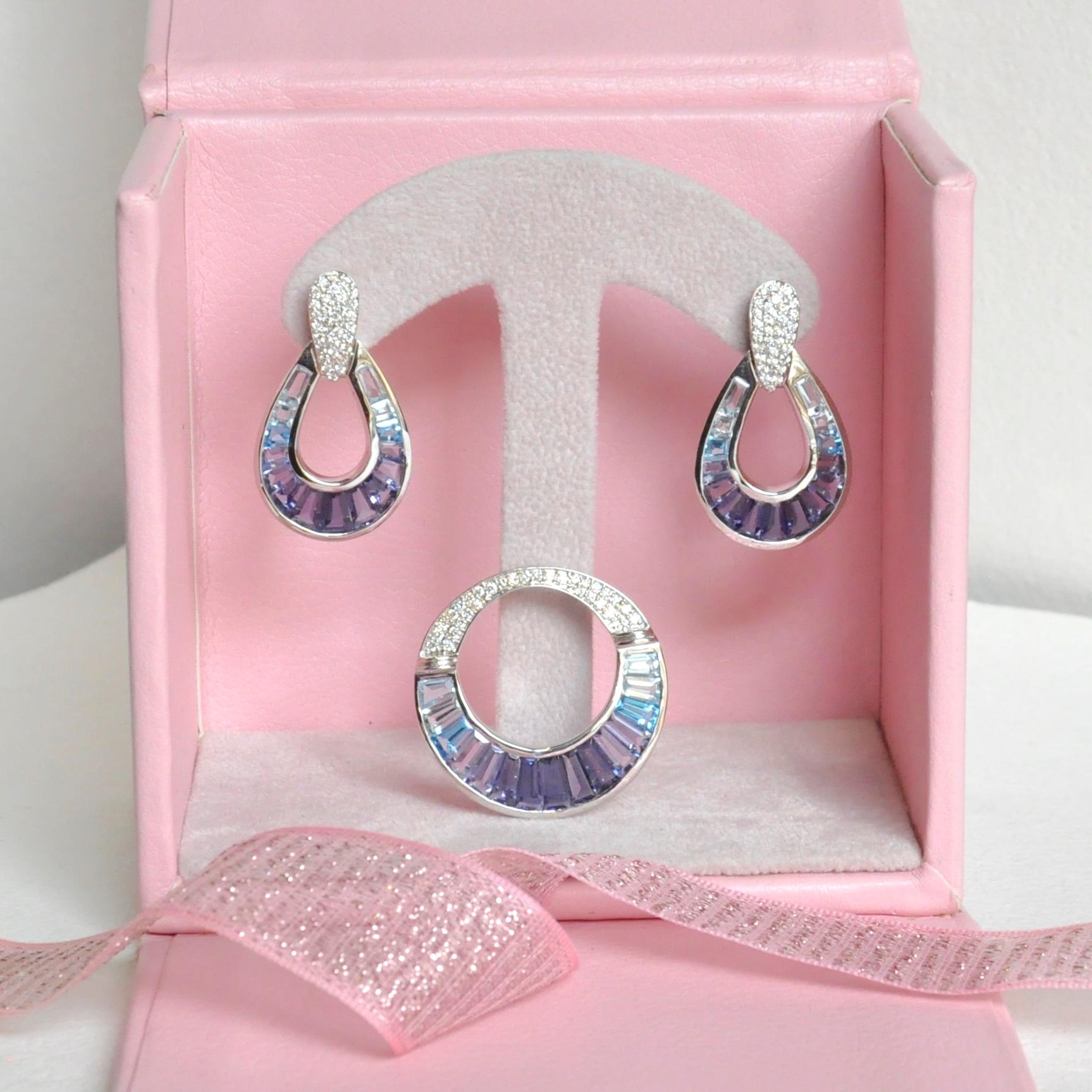 18 Karat White Gold Iolite Blue Topaz Aquamarine Pendant Necklace Earrings Set 10