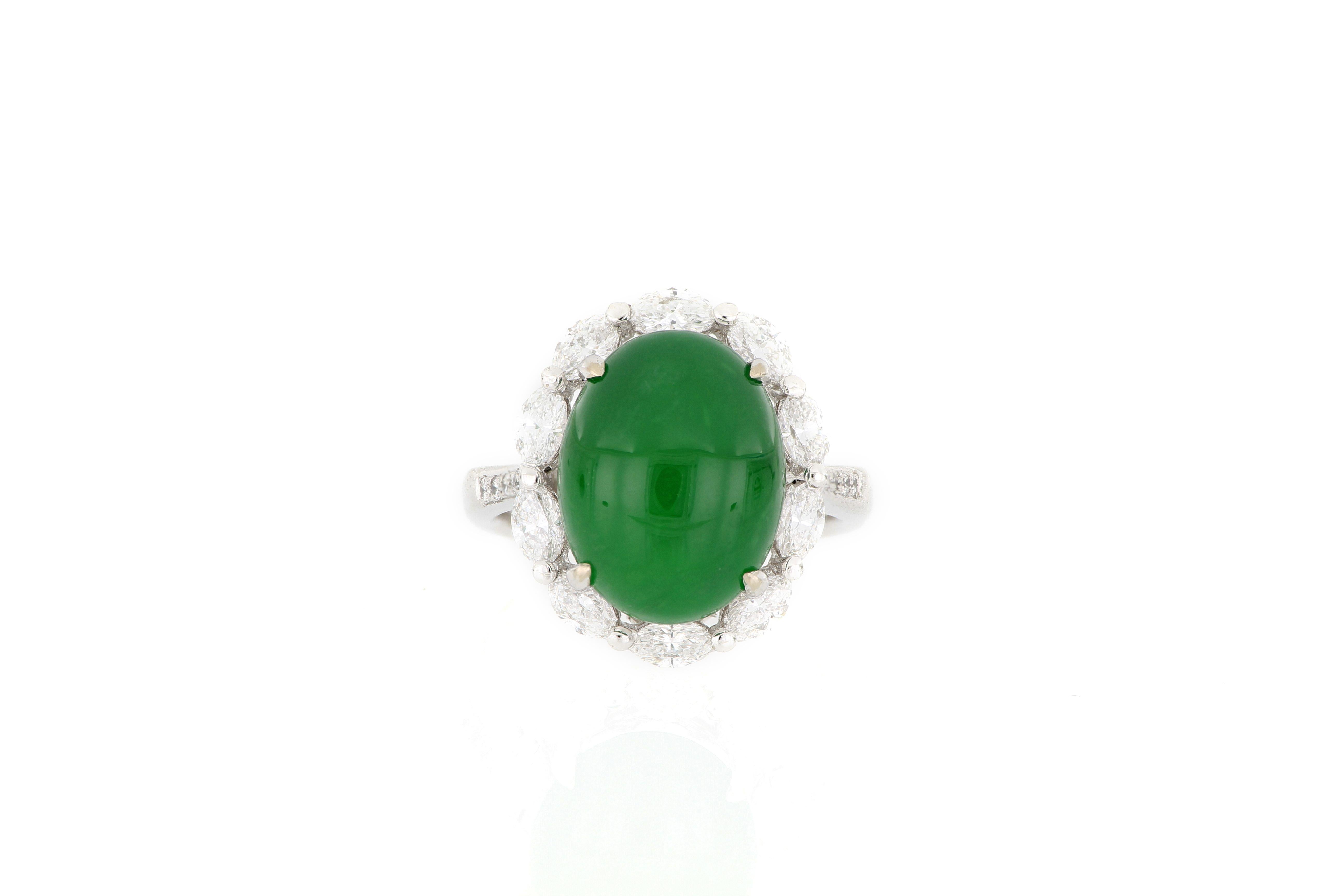 Contemporary 18 Karat White Gold Natural Imperial Green Jadeite Ring For Sale