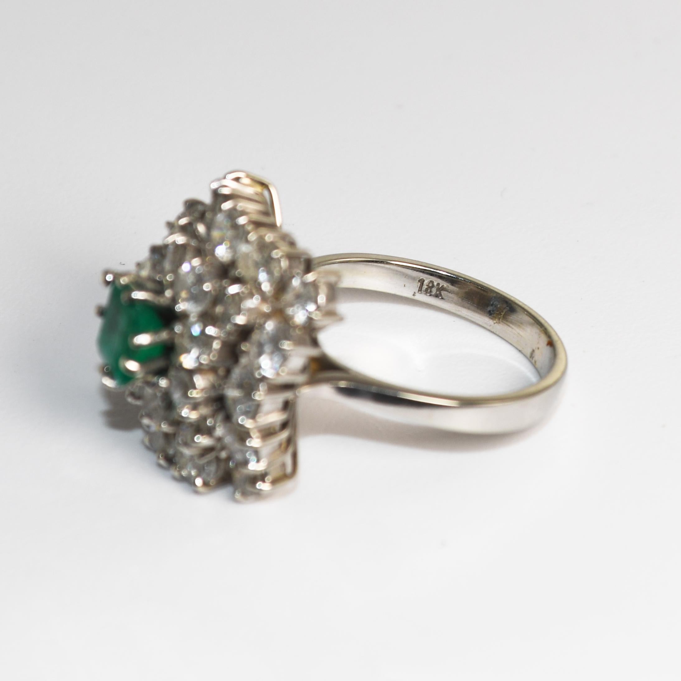 Women's 18 Karat White Gold Ladies 2.50 Carat Diamond 0.75 Carat Colombian Emerald Ring For Sale