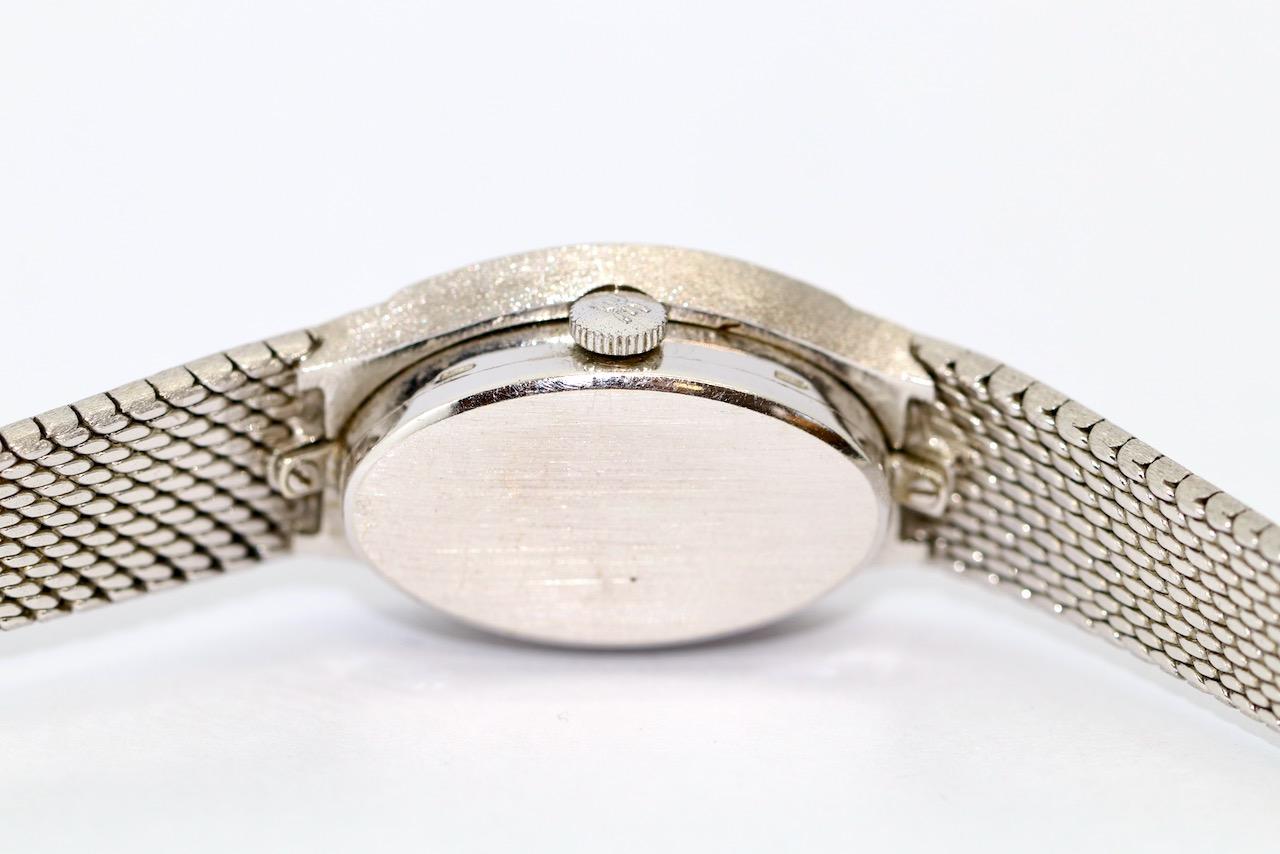 Montre-bracelet pour femme EBEL, en or blanc 18 carats, avec cadran en diamants et lapis en vente 6