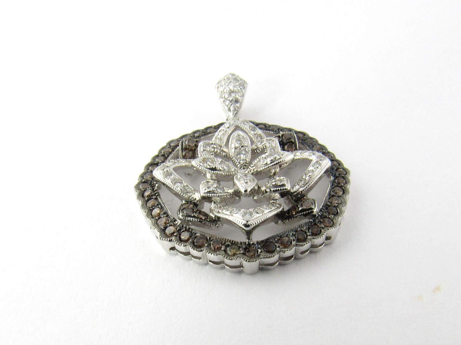 18 Karat White Gold Layered White and Brown Diamond Flower Pendant In Excellent Condition For Sale In Washington Depot, CT