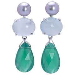 18 Karat White Gold Light Blue Topaz Green Agate Contemporary Design Earrings