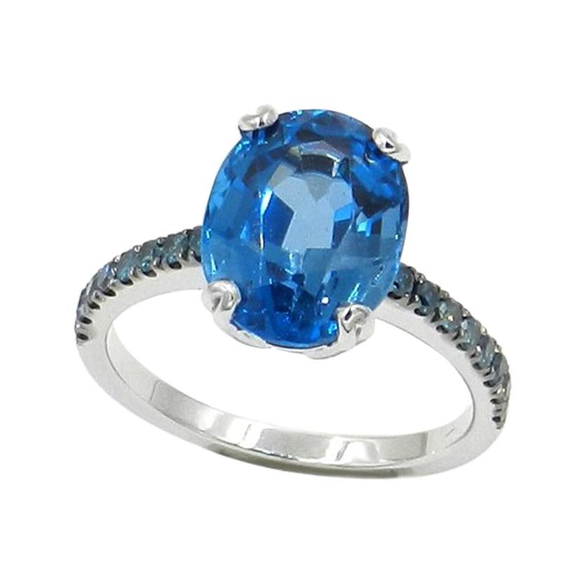 18 Karat White Gold London Blue Topaz and Blue Sapphires Garavelli Ring