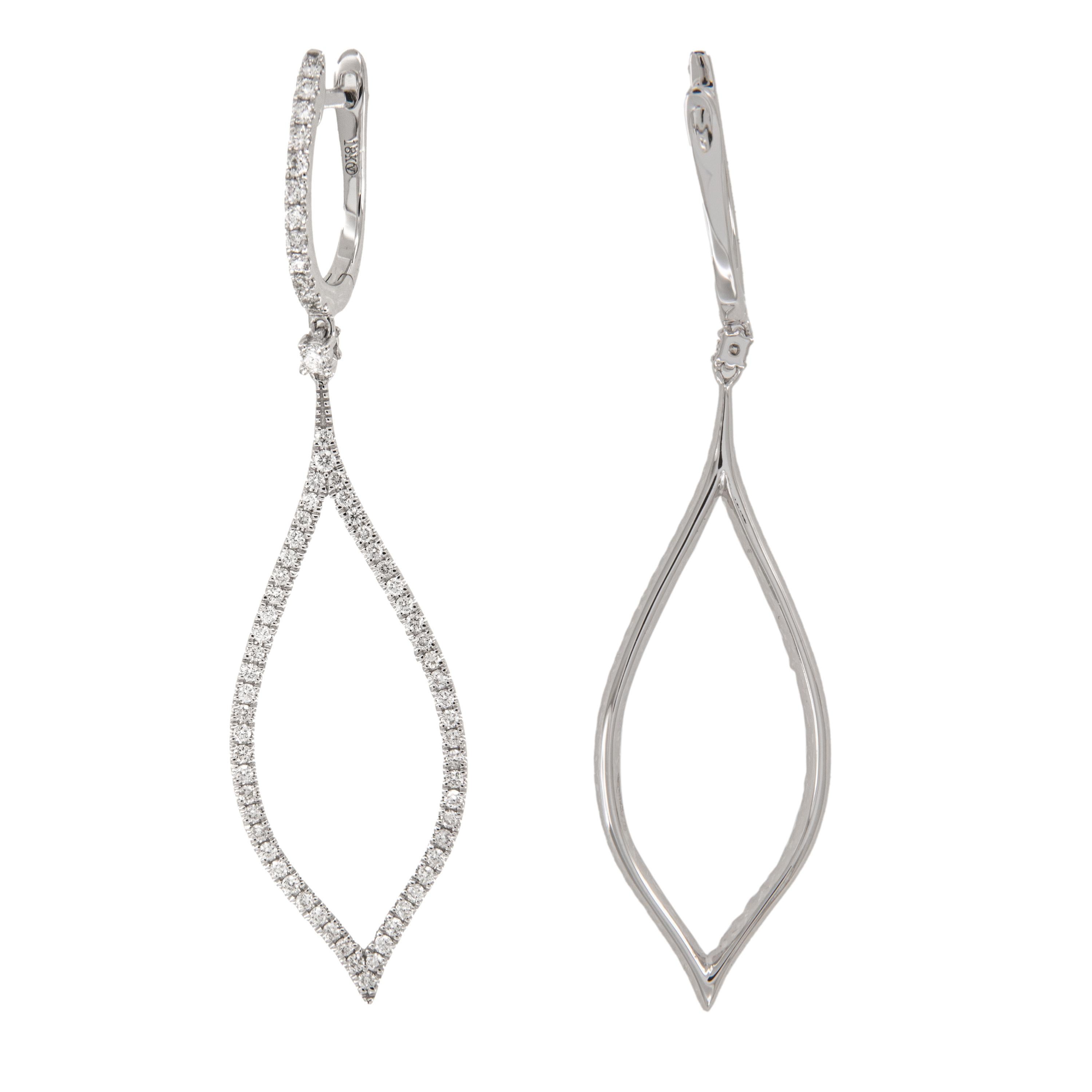 18 Karat White Gold Long 0.77 Cttw Diamond Dangle Earrings Contemporáneo en venta