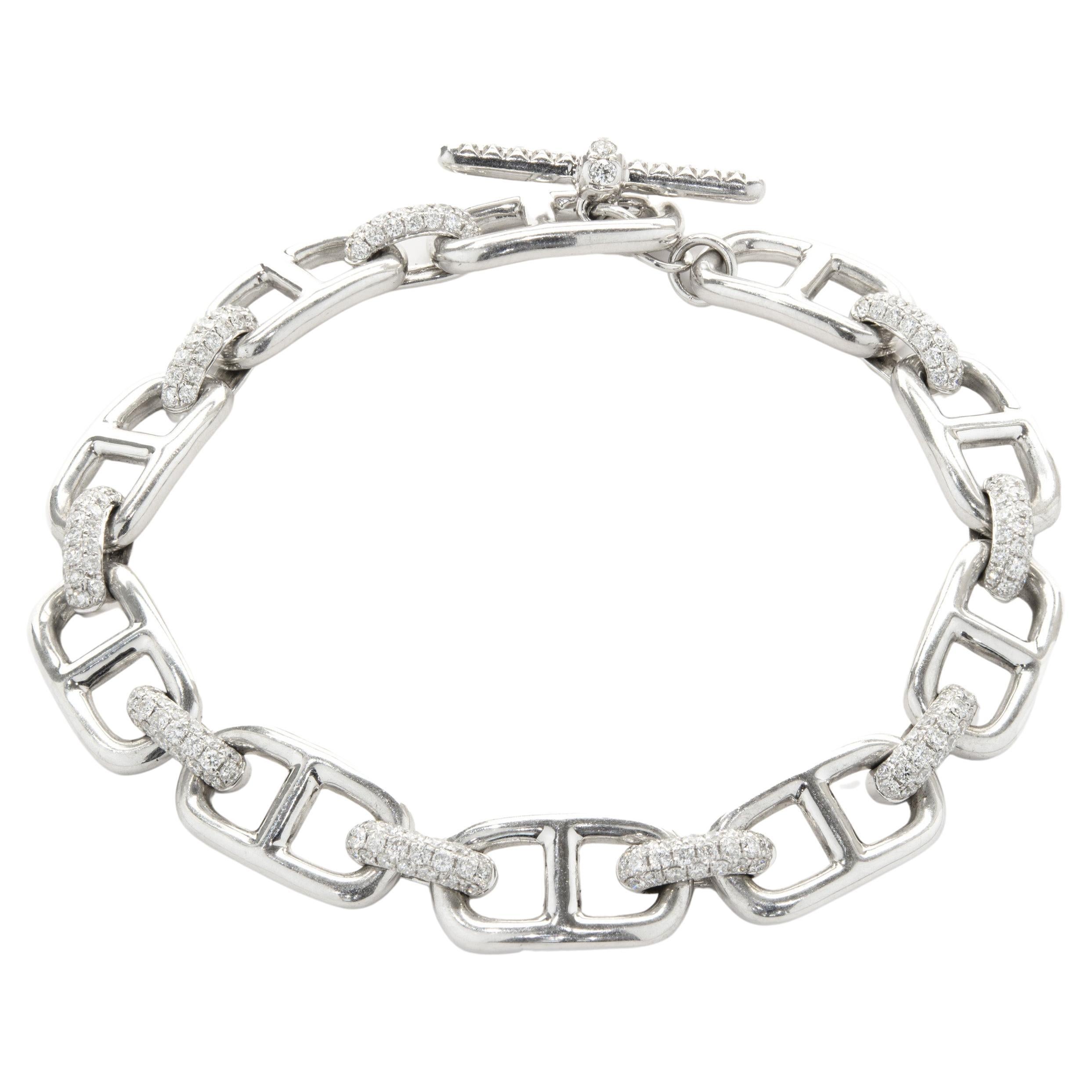18 Karat White Gold Mariner Link Bracelet with Pave Diamond Center Bars
