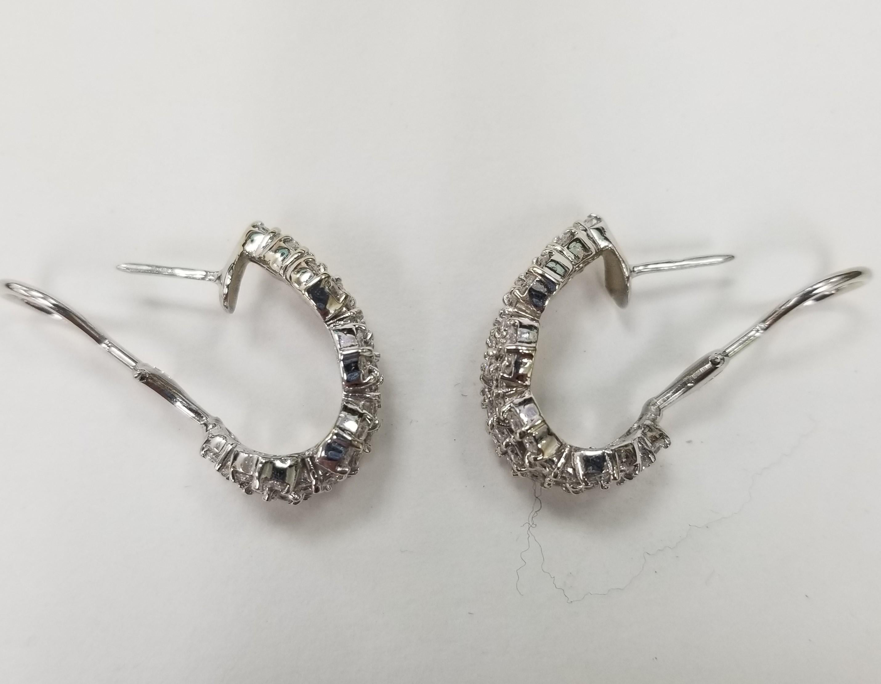 Specifications:
Metal: 18K White Gold  
Weight: 15.55 Gr
Main Stone: 92 Round cut diamond 3.25cttw  
Color: FG
Clarity: VS1
*we have a matching bracelet Item Reference
LU1091324727032*
