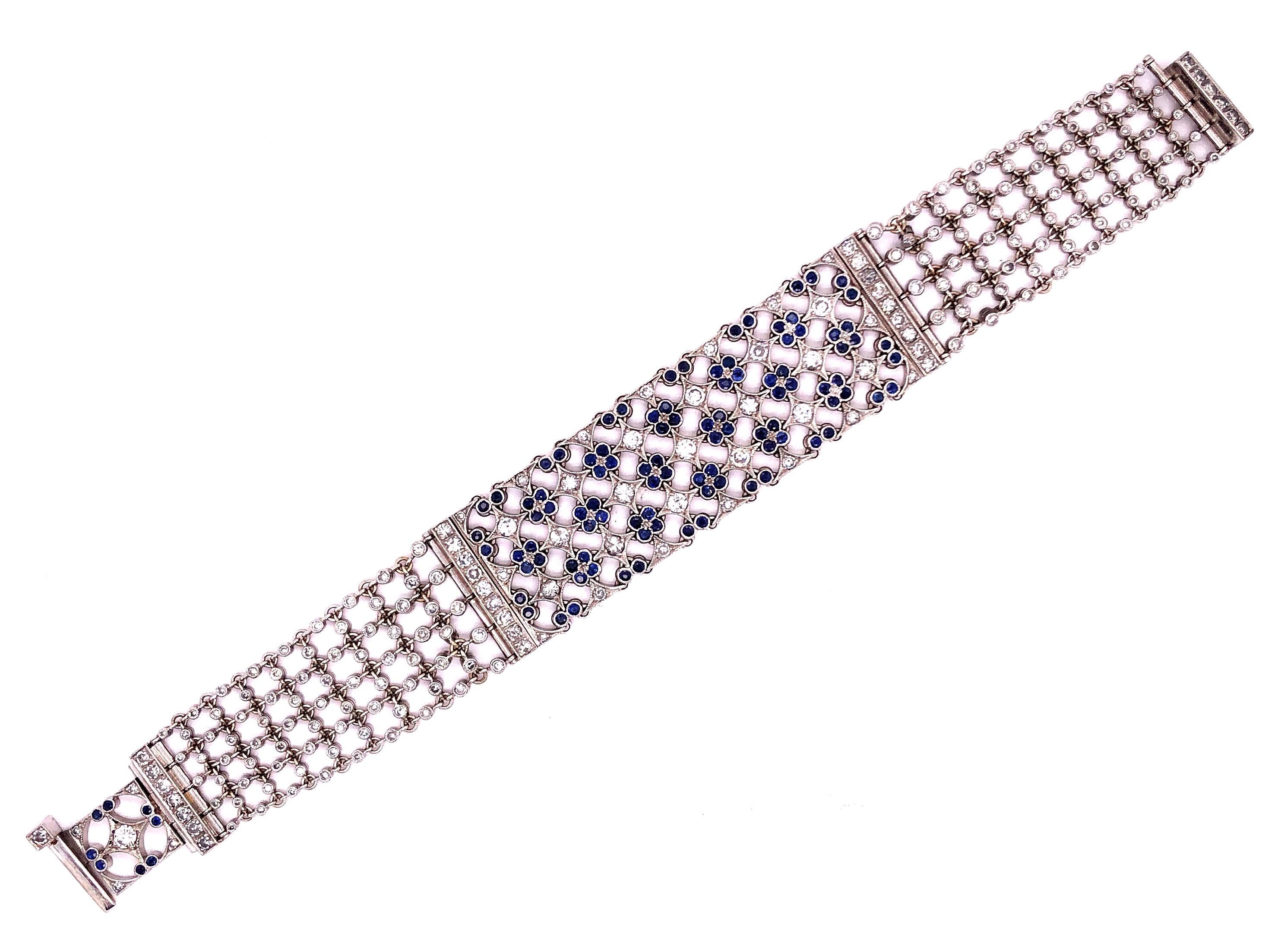 Taglio rotondo Bracciale in oro bianco 18 carati con zaffiri e diamanti a maglia in vendita