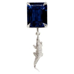 18 Karat White Gold Mesopotamia Contemporary Brooch with Blue Sapphire
