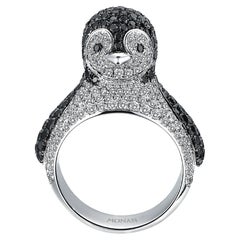 18 Karat White Gold Monan Another World 4.45 Carat Penguin Ring
